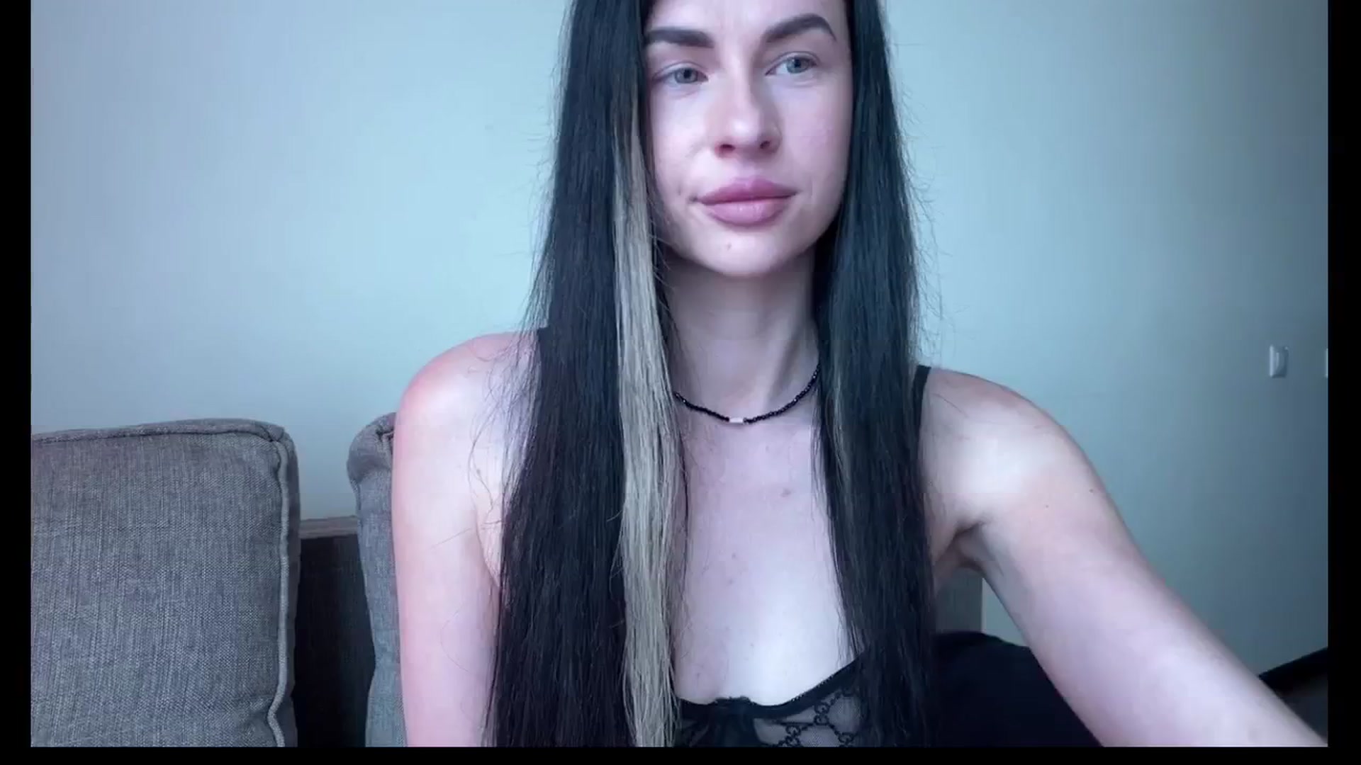 Gallery image thumbnail from Sweet_monic's myfreecams stream on, 04/25/2025, 08:01 image 19 of 20