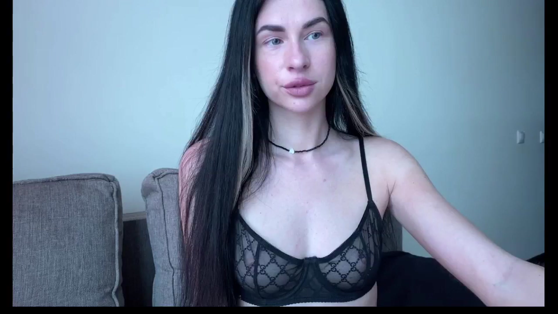 Gallery image thumbnail from Sweet_monic's myfreecams stream on, 04/25/2025, 08:01 image 1 of 20