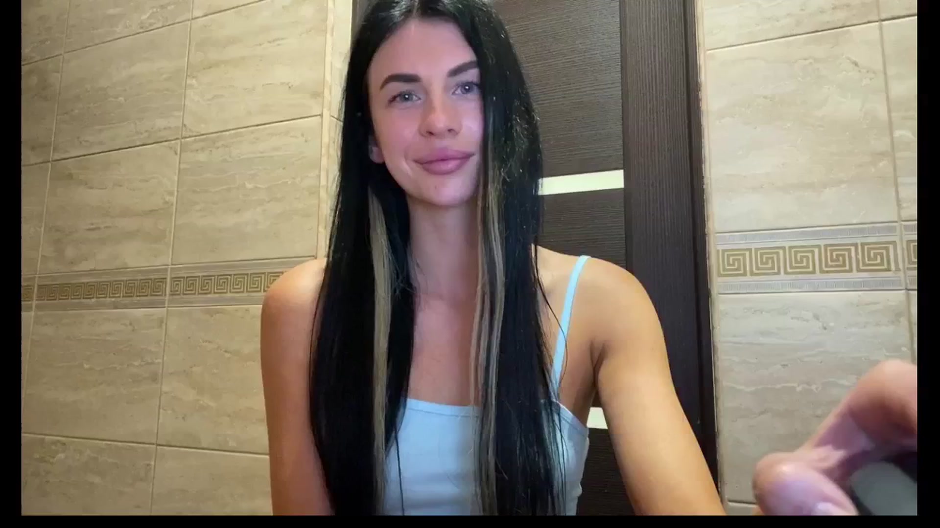 Gallery image thumbnail from Sweet_monic's myfreecams stream on, 04/26/2025, 15:48 image 12 of 20