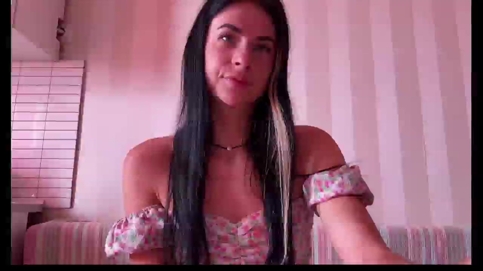 Gallery image thumbnail from Sweet_monic's myfreecams stream on, 06/15/2025, 07:59 image 18 of 20