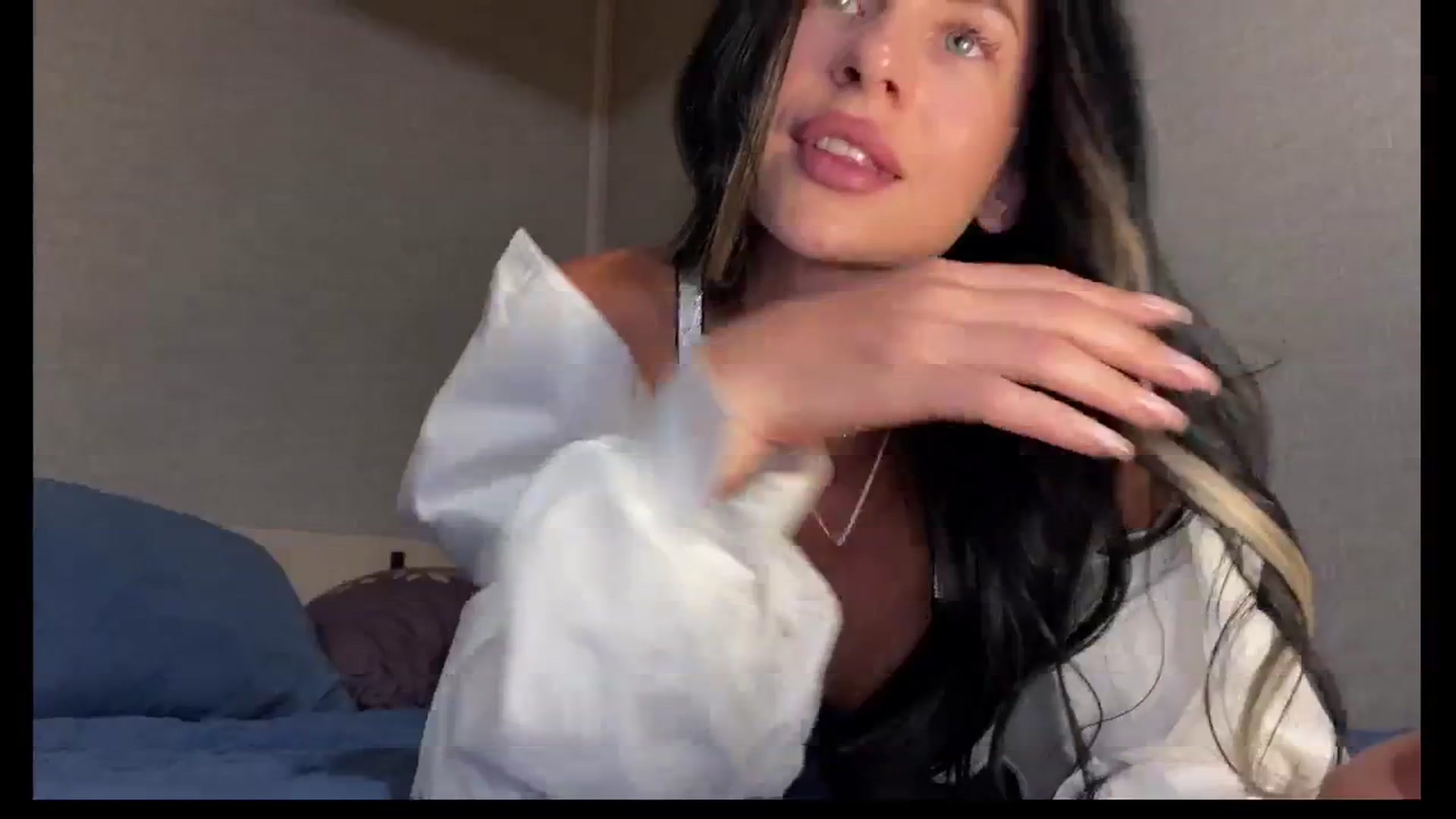 Gallery image thumbnail from Sweet_monic's myfreecams stream on, 07/09/2025, 15:27 image 8 of 20