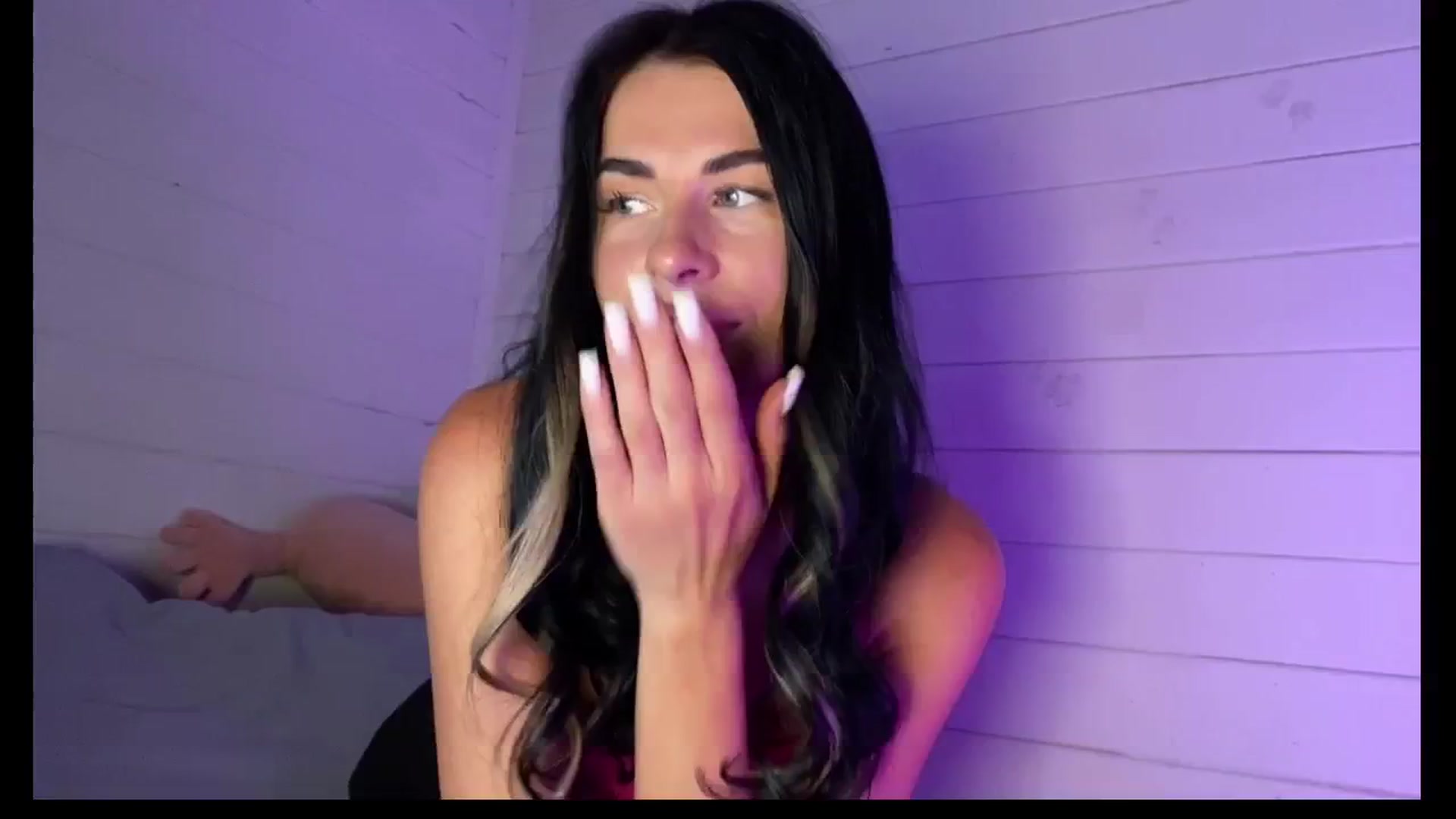 Gallery image thumbnail from Sweet_monic's myfreecams stream on, 08/18/2025, 17:14 image 4 of 20