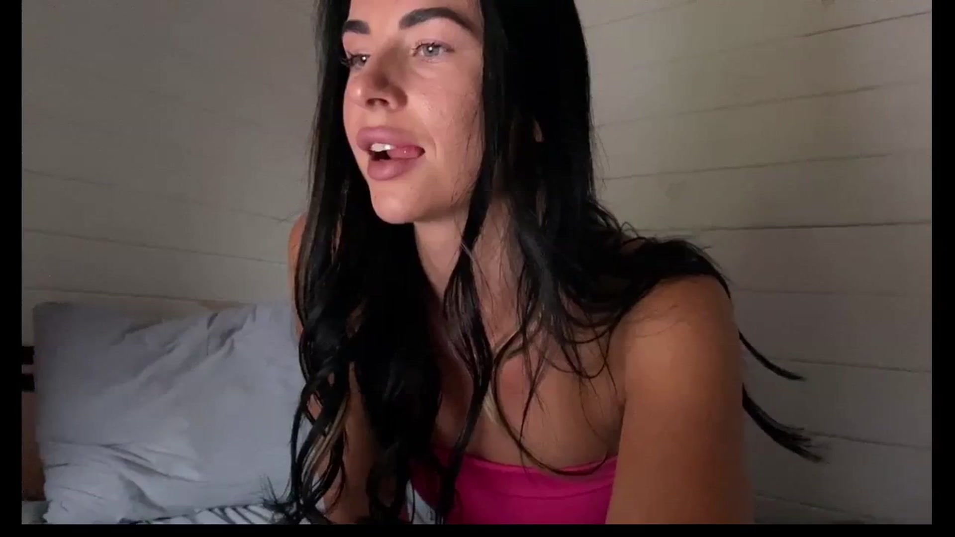 Gallery image thumbnail from Sweet_monic's myfreecams stream on, 08/24/2025, 11:54 image 14 of 20