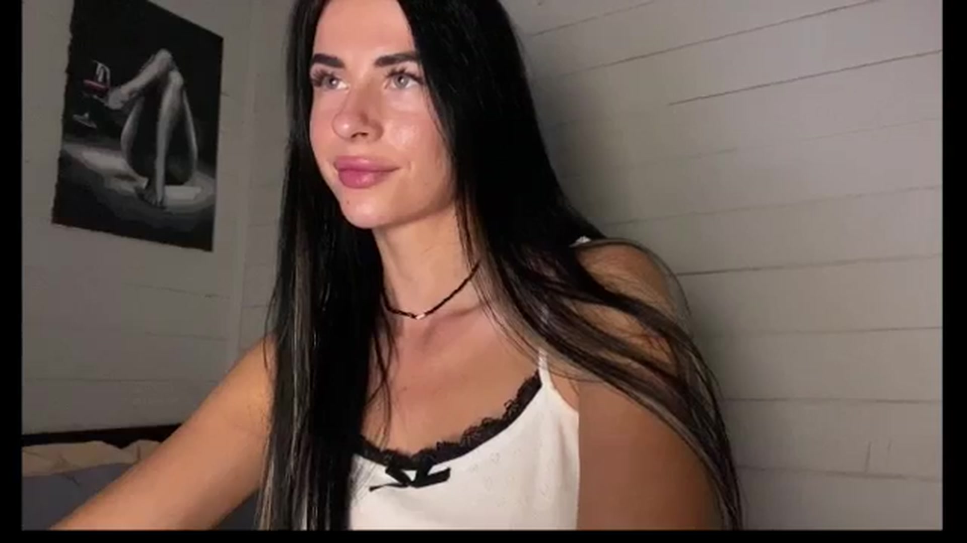 Gallery image thumbnail from Sweet_monic's myfreecams stream on, 09/14/2025, 16:20 image 18 of 20
