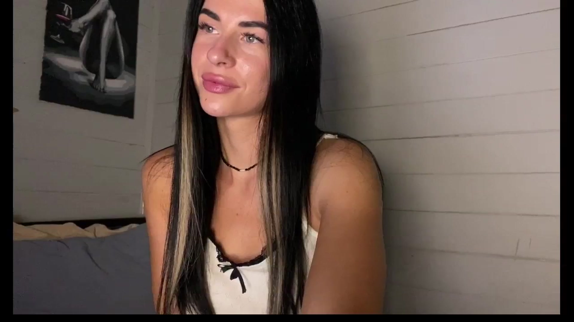 Gallery image thumbnail from Sweet_monic's myfreecams stream on, 09/14/2025, 16:20 image 3 of 20