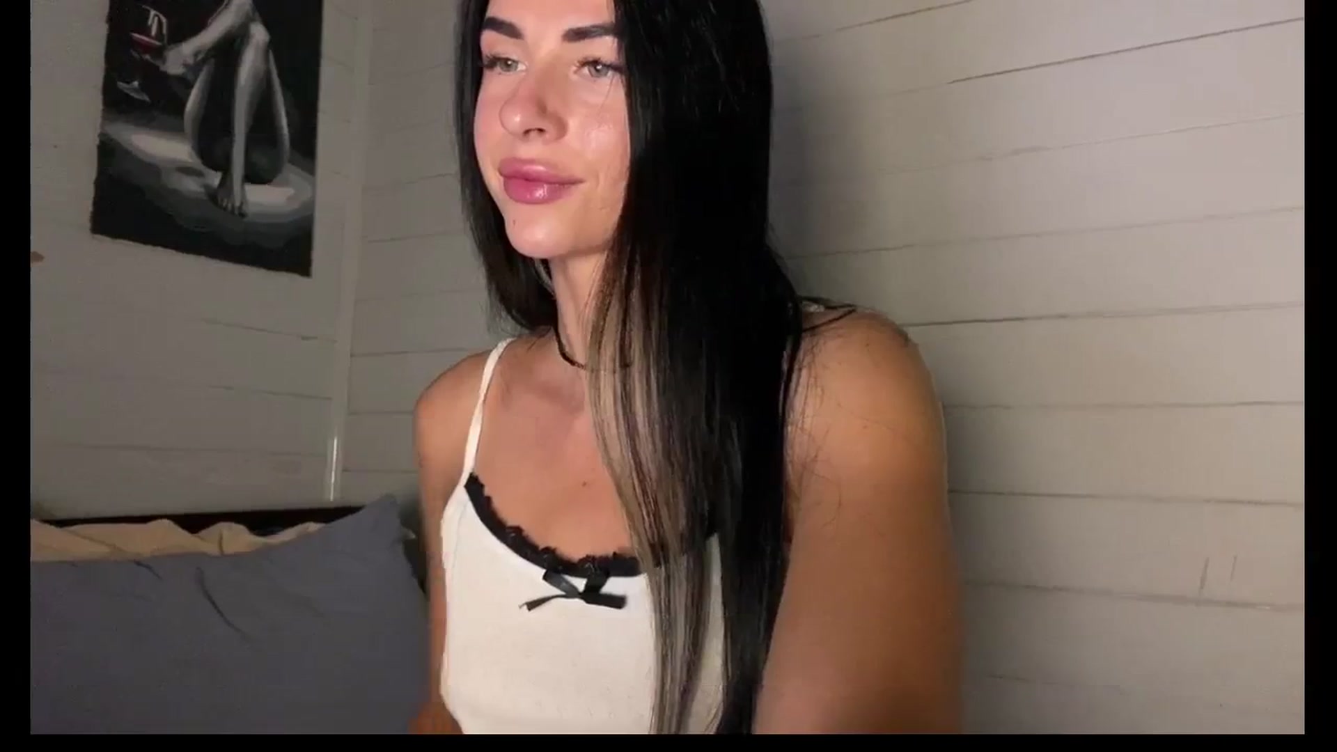 Gallery image thumbnail from Sweet_monic's myfreecams stream on, 09/14/2025, 16:20 image 2 of 20