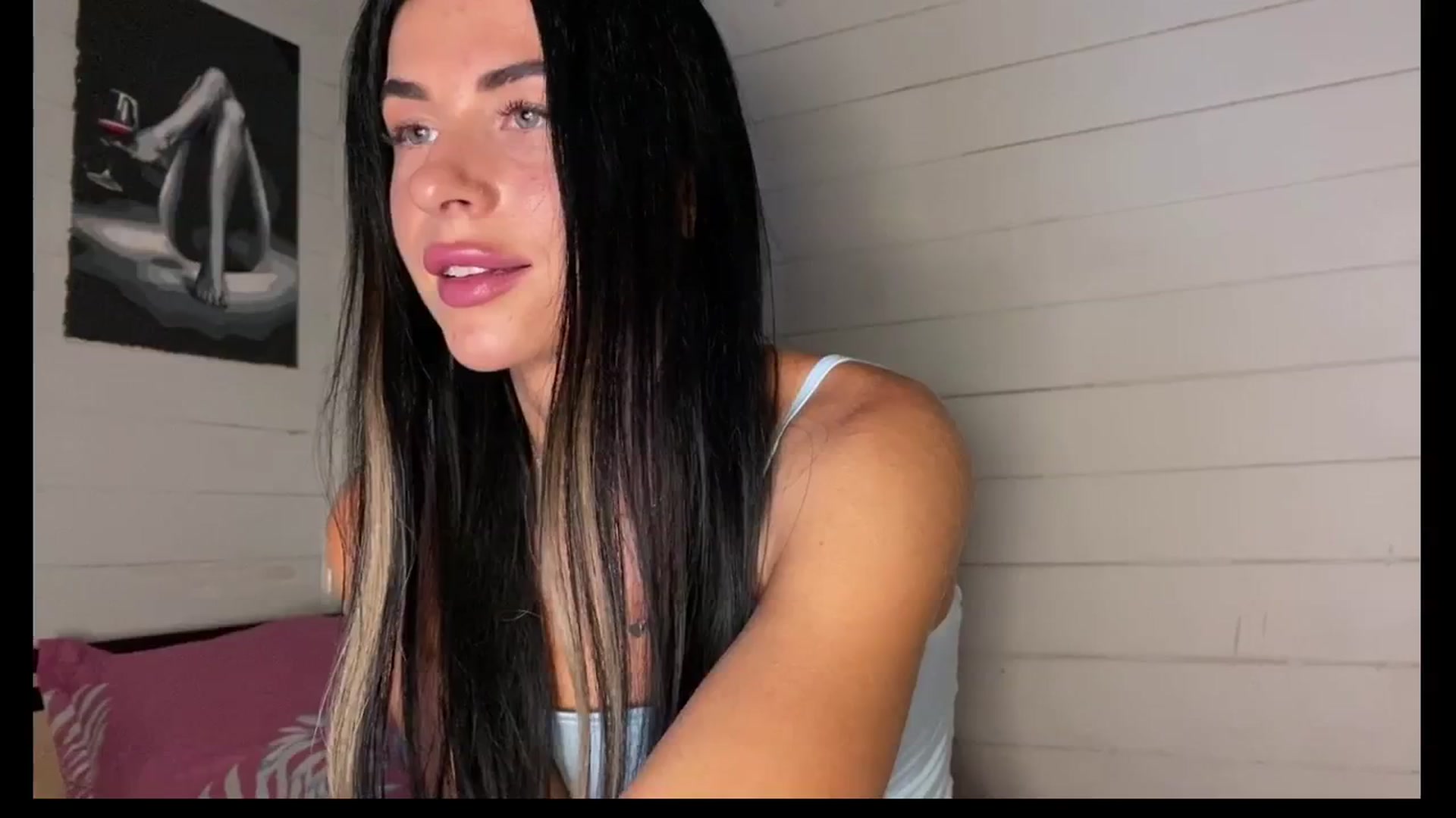 Gallery image thumbnail from Sweet_monic's myfreecams stream on, 09/25/2025, 15:30 image 13 of 20