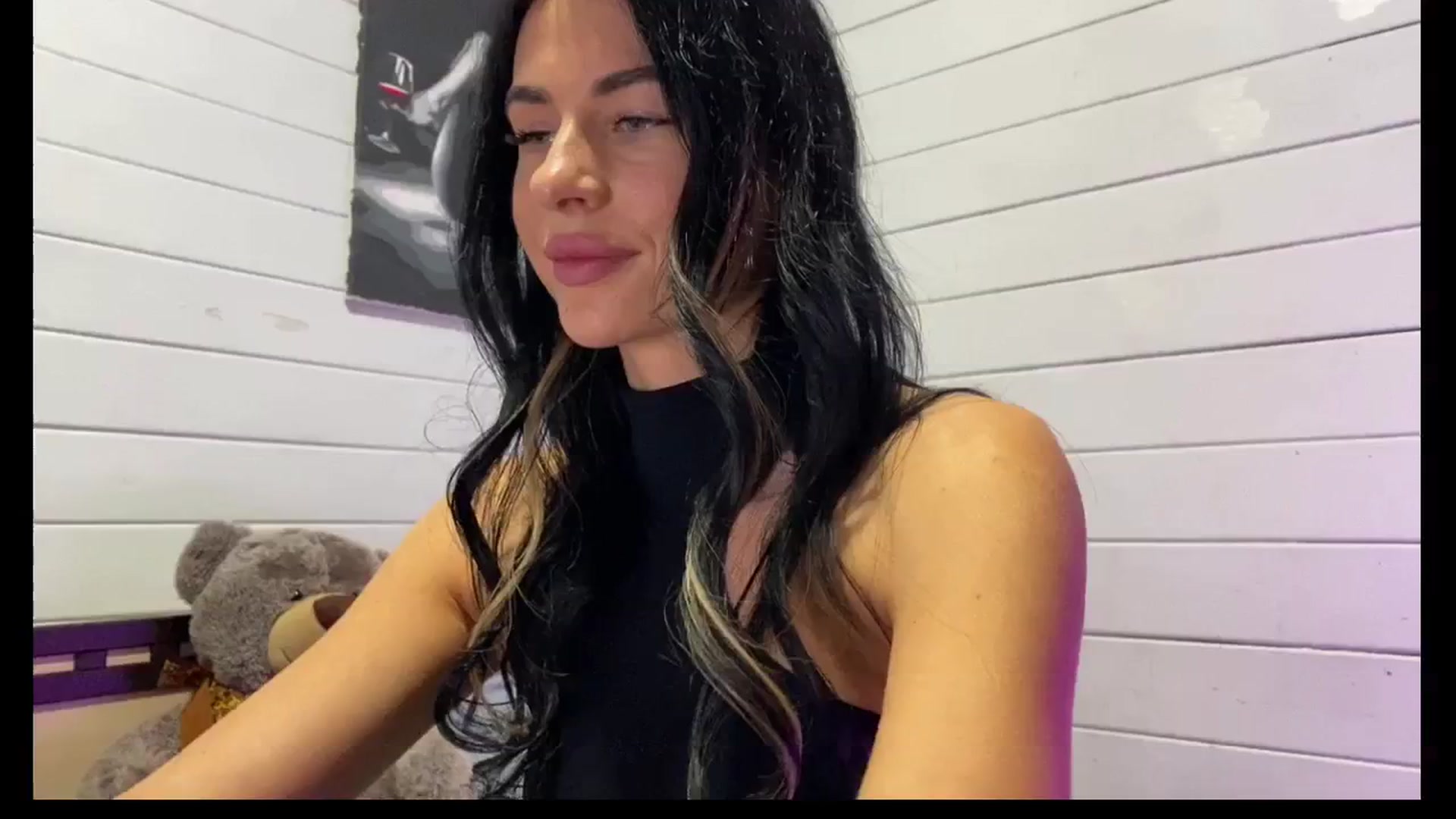 Gallery image thumbnail from Sweet_monic's myfreecams stream on, 10/11/2025, 14:18 image 15 of 20
