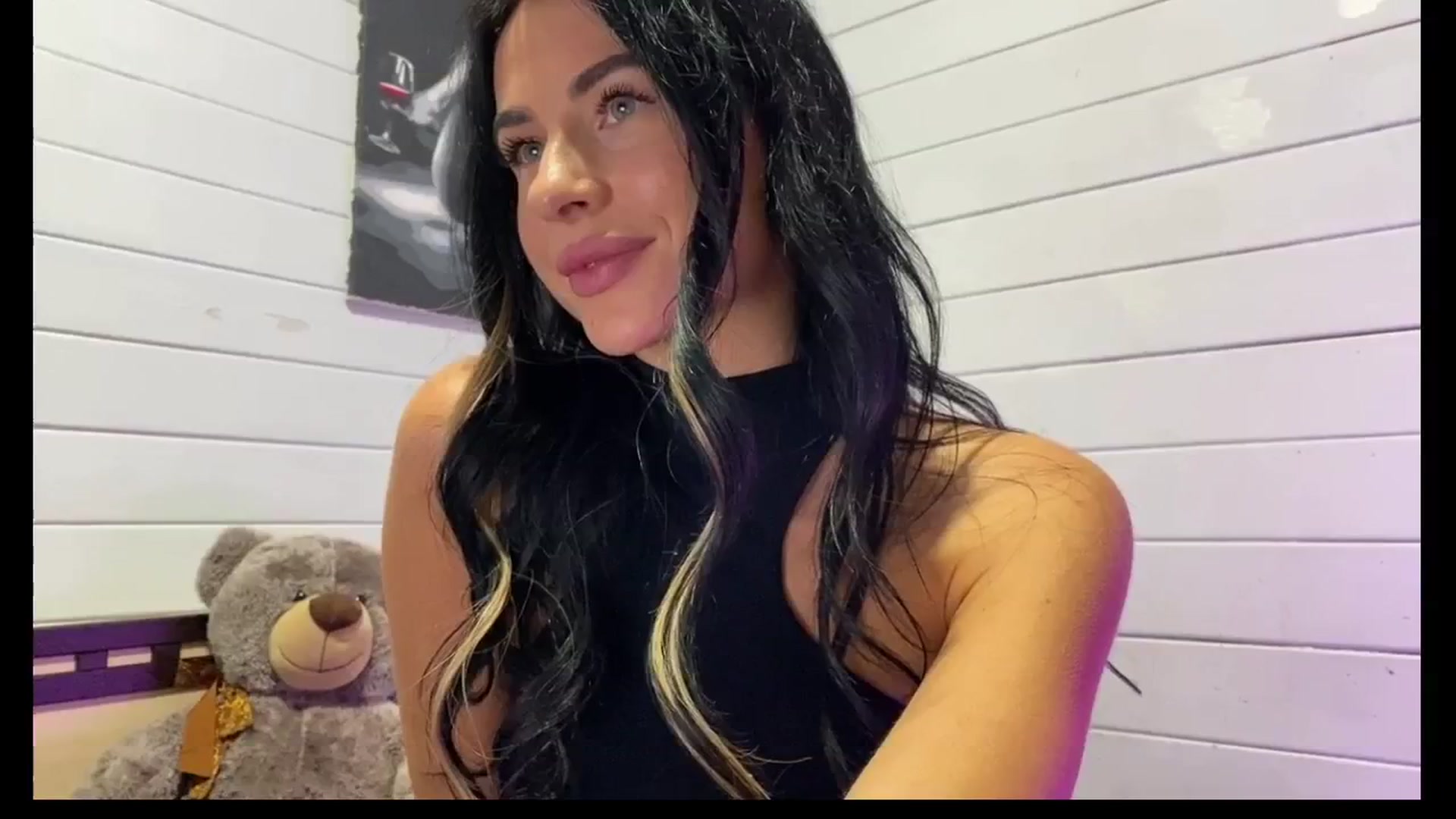 Gallery image thumbnail from Sweet_monic's myfreecams stream on, 10/11/2025, 14:52 image 16 of 20