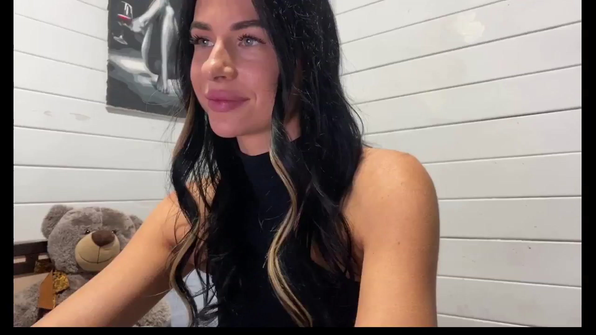 Gallery image thumbnail from Sweet_monic's myfreecams stream on, 10/11/2025, 15:33 image 17 of 20