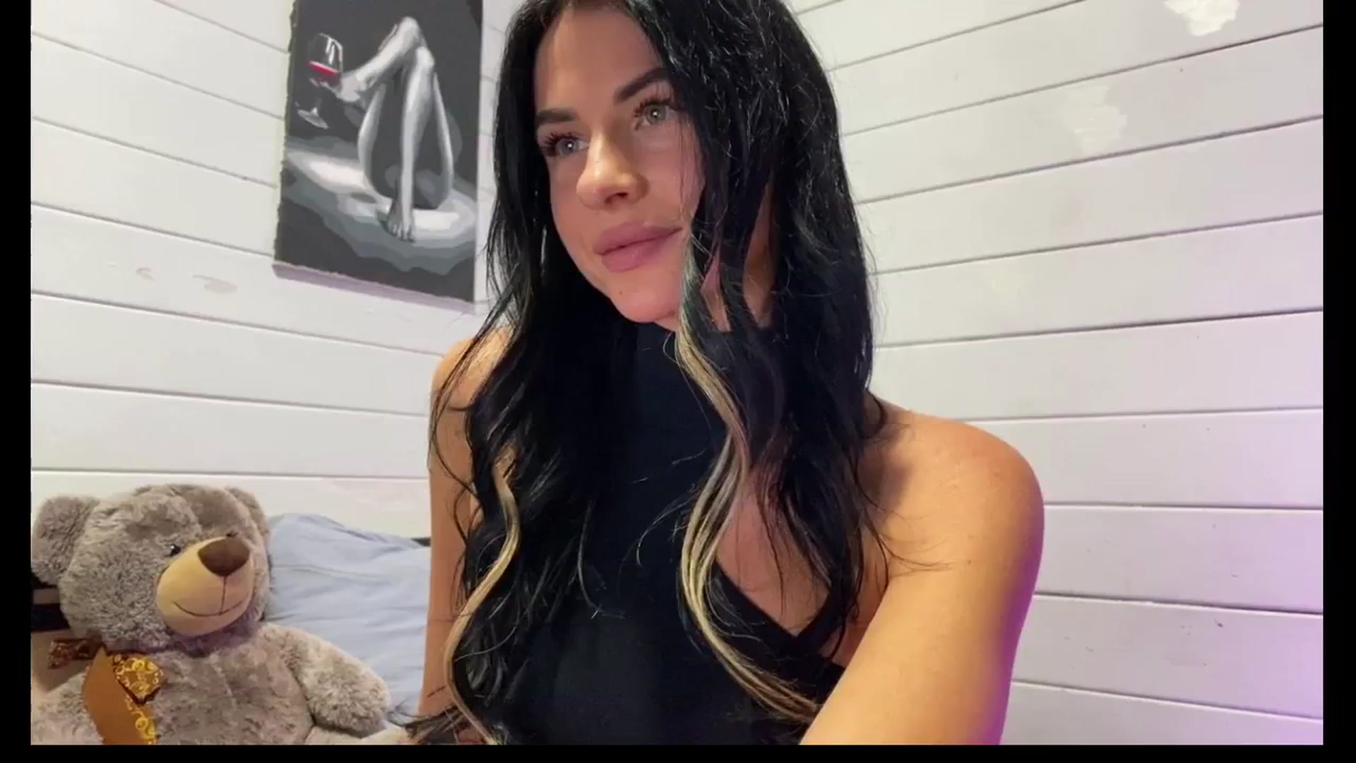 Gallery image thumbnail from Sweet_monic's myfreecams stream on, 10/11/2025, 18:42 image 7 of 20