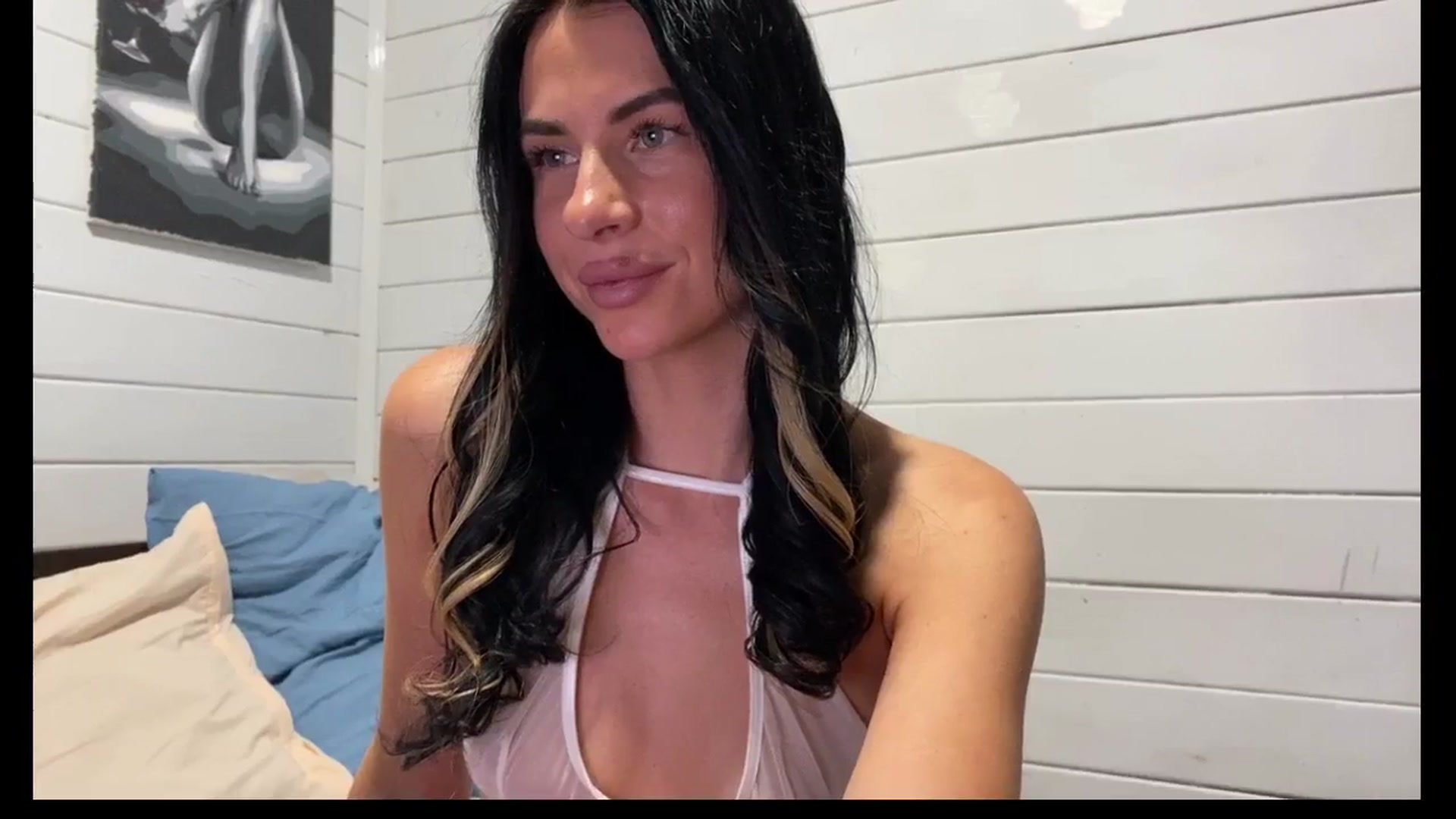 Gallery image thumbnail from Sweet_monic's myfreecams stream on, 10/26/2025, 22:13 image 8 of 20