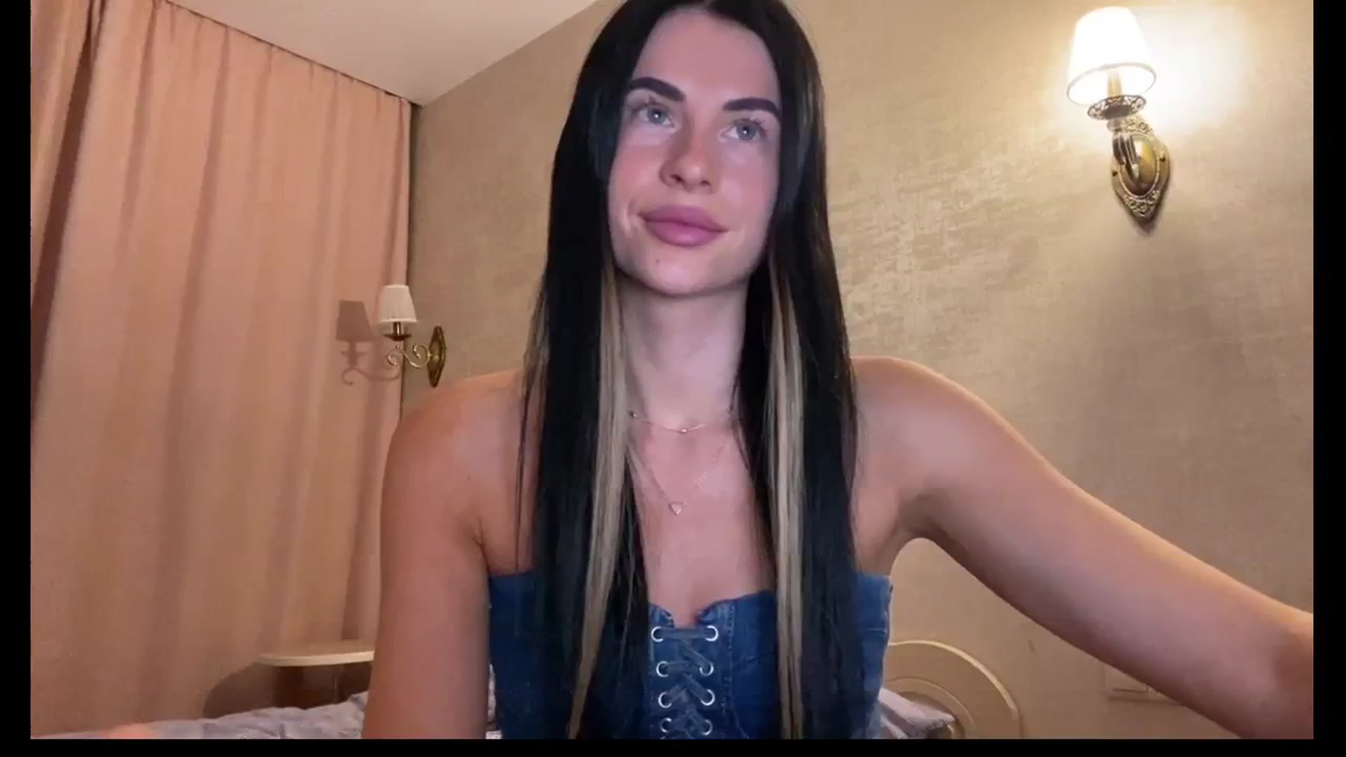 Gallery image thumbnail from Sweet_monic's myfreecams stream on, 11/22/2025, 19:24 image 3 of 20