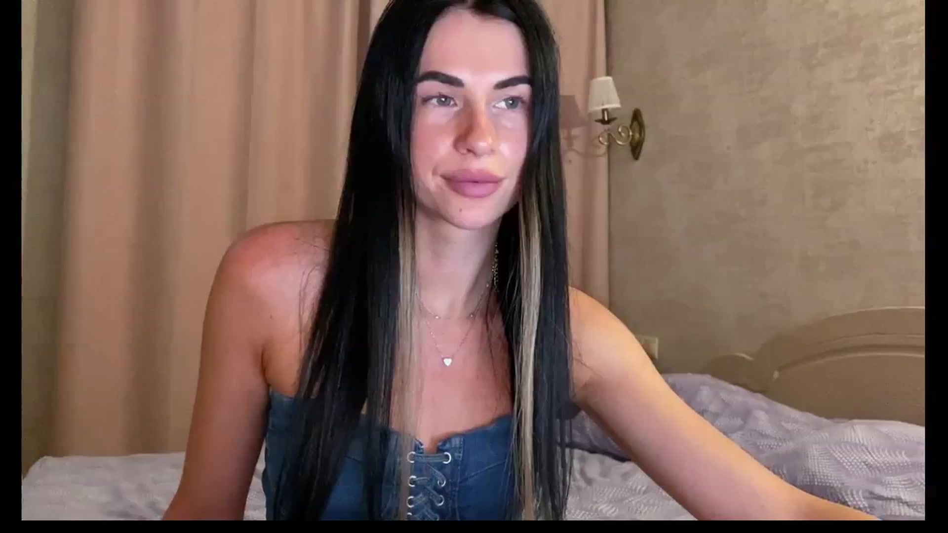 Gallery image thumbnail from Sweet_monic's myfreecams stream on, 11/22/2025, 21:43 image 18 of 20