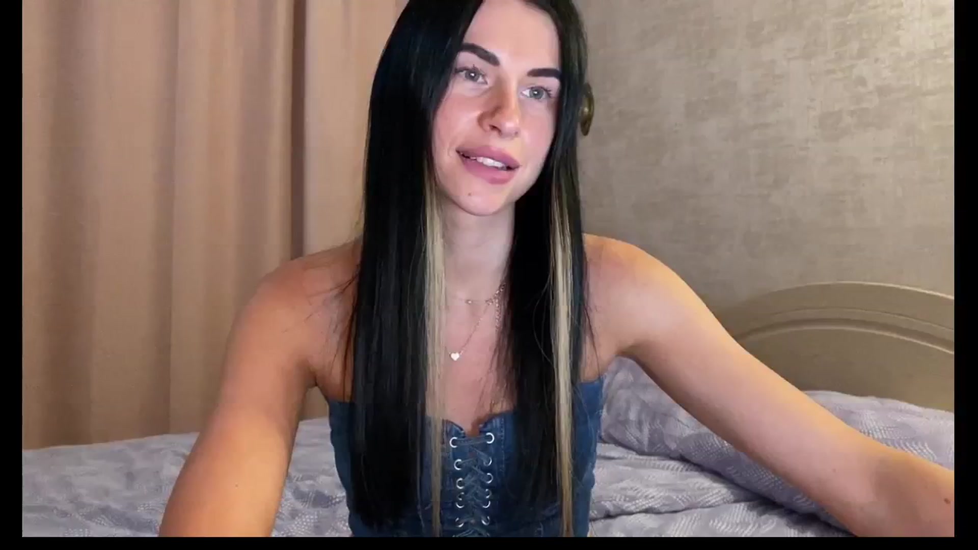 Gallery image thumbnail from Sweet_monic's myfreecams stream on, 11/22/2025, 21:43 image 8 of 20