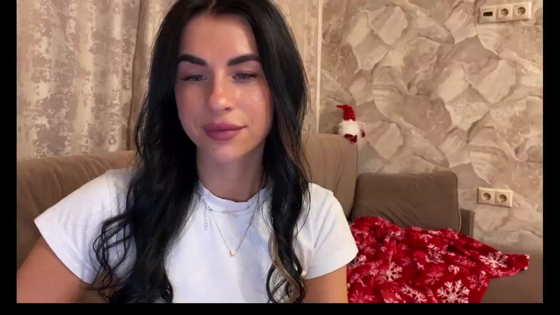 Gallery image thumbnail from Sweet_monic's myfreecams stream on, 12/13/2025, 23:00 image 6 of 20