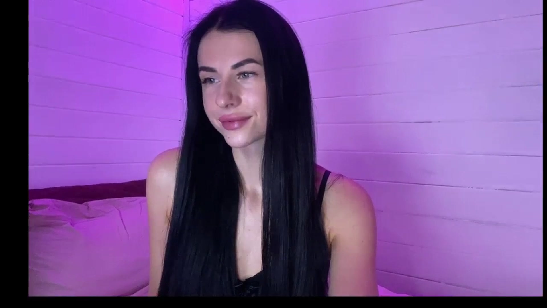 Gallery image thumbnail from Sweet_monic's myfreecams stream on, 04/13/2026, 12:32 image 9 of 20