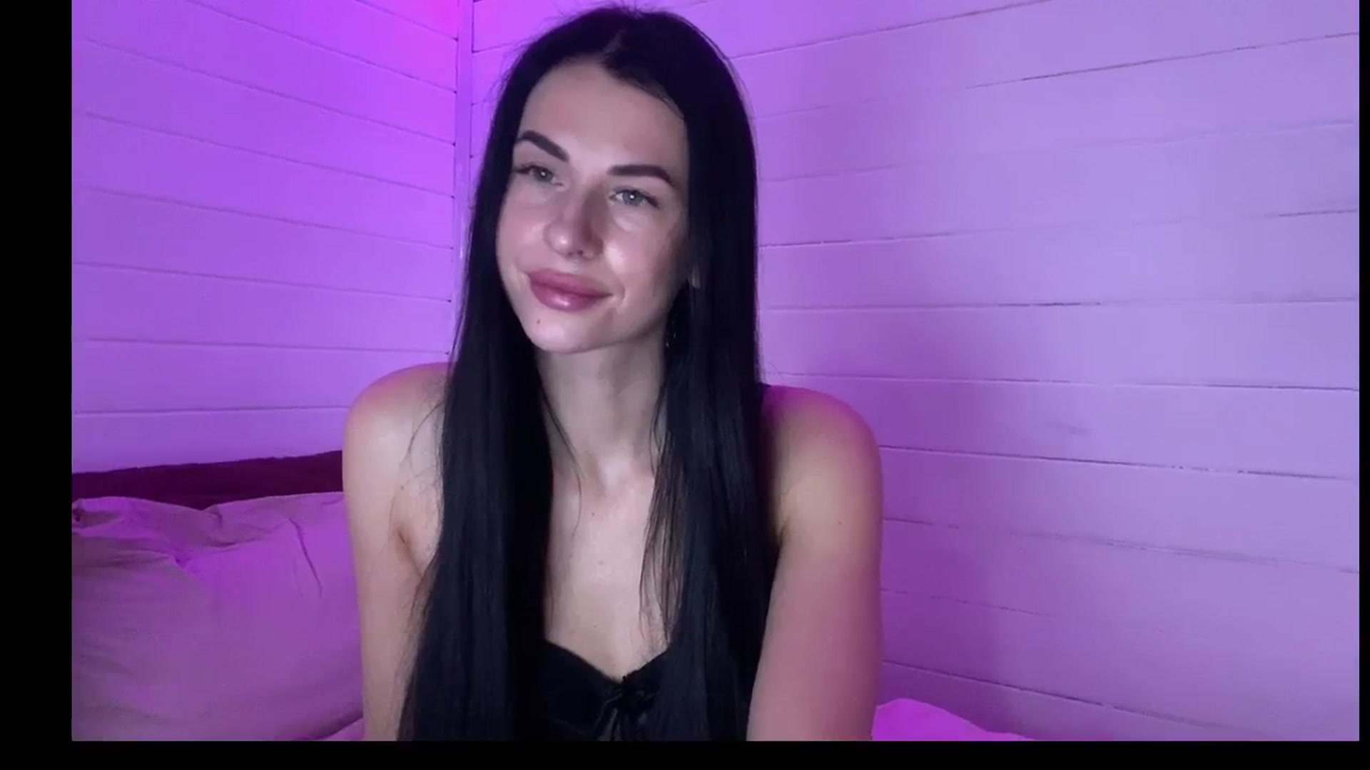 Gallery image thumbnail from Sweet_monic's myfreecams stream on, 04/13/2026, 12:32 image 6 of 20