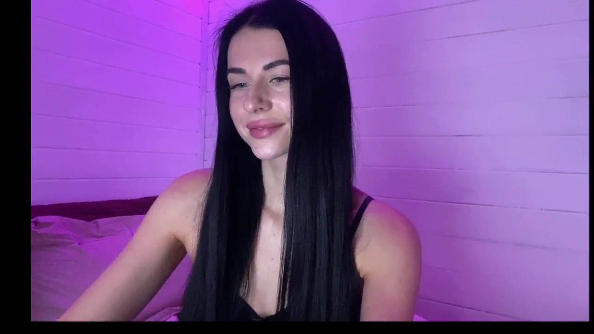 Gallery image thumbnail from Sweet_monic's myfreecams stream on, 04/13/2026, 12:32 image 19 of 20
