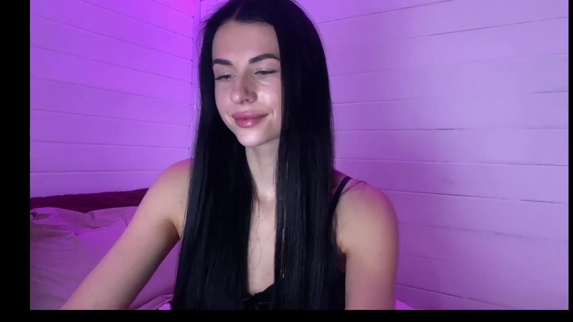 Gallery image thumbnail from Sweet_monic's myfreecams stream on, 04/13/2026, 12:32 image 11 of 20