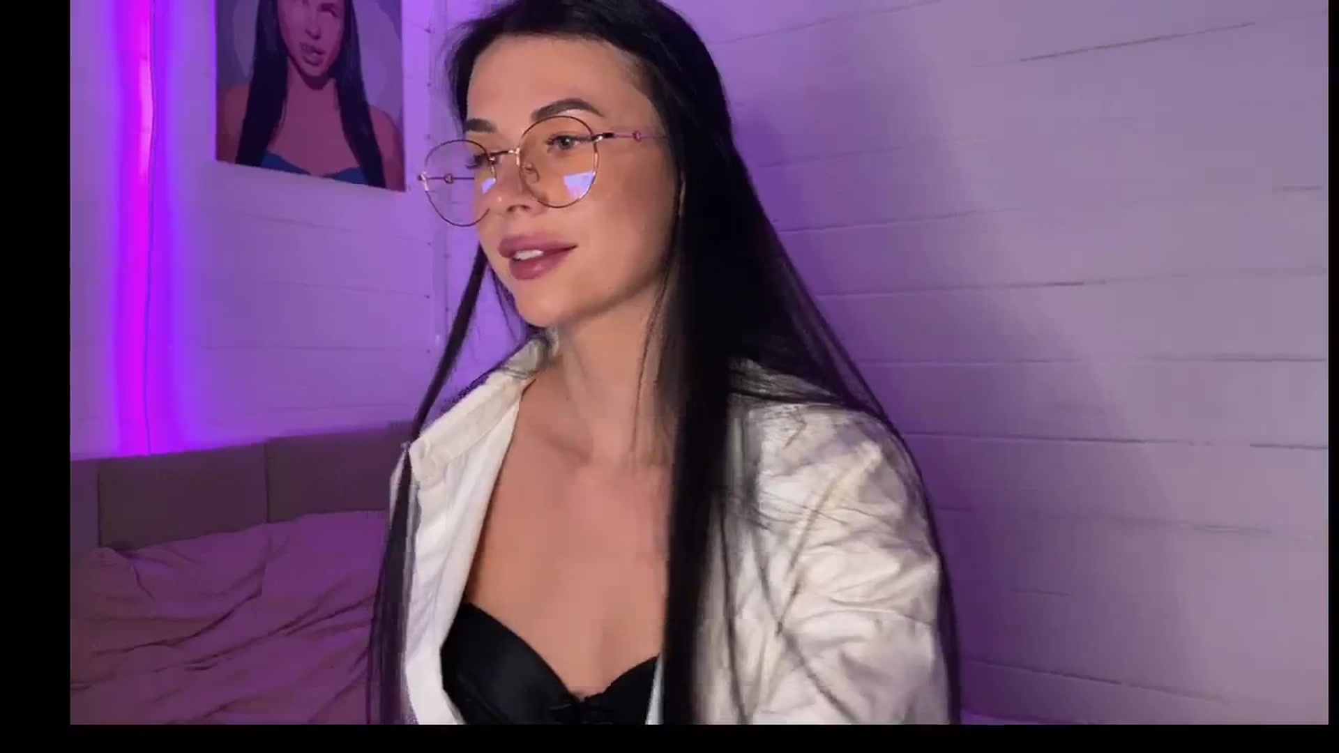Gallery image thumbnail from Sweet_monic's myfreecams stream on, 04/22/2026, 17:47 image 4 of 20