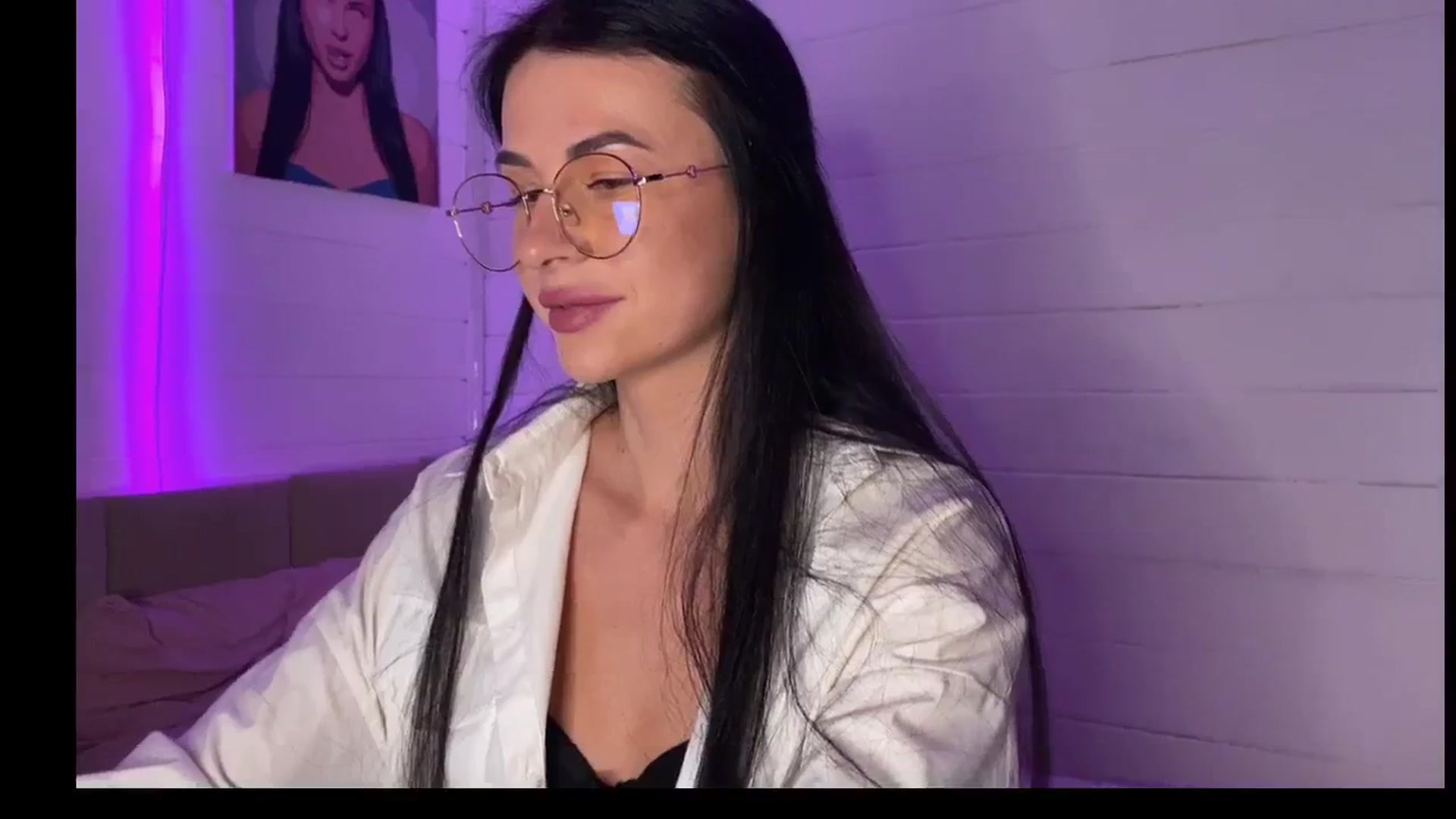 Gallery image thumbnail from Sweet_monic's myfreecams stream on, 04/22/2026, 17:47 image 5 of 20