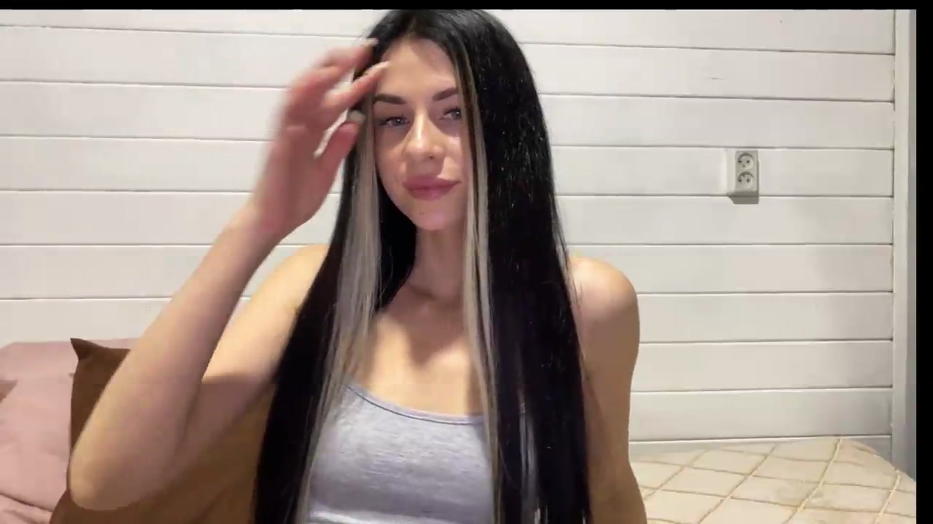 Gallery image thumbnail from Sweet_monic's myfreecams stream on, 05/30/2026, 17:38 image 10 of 20