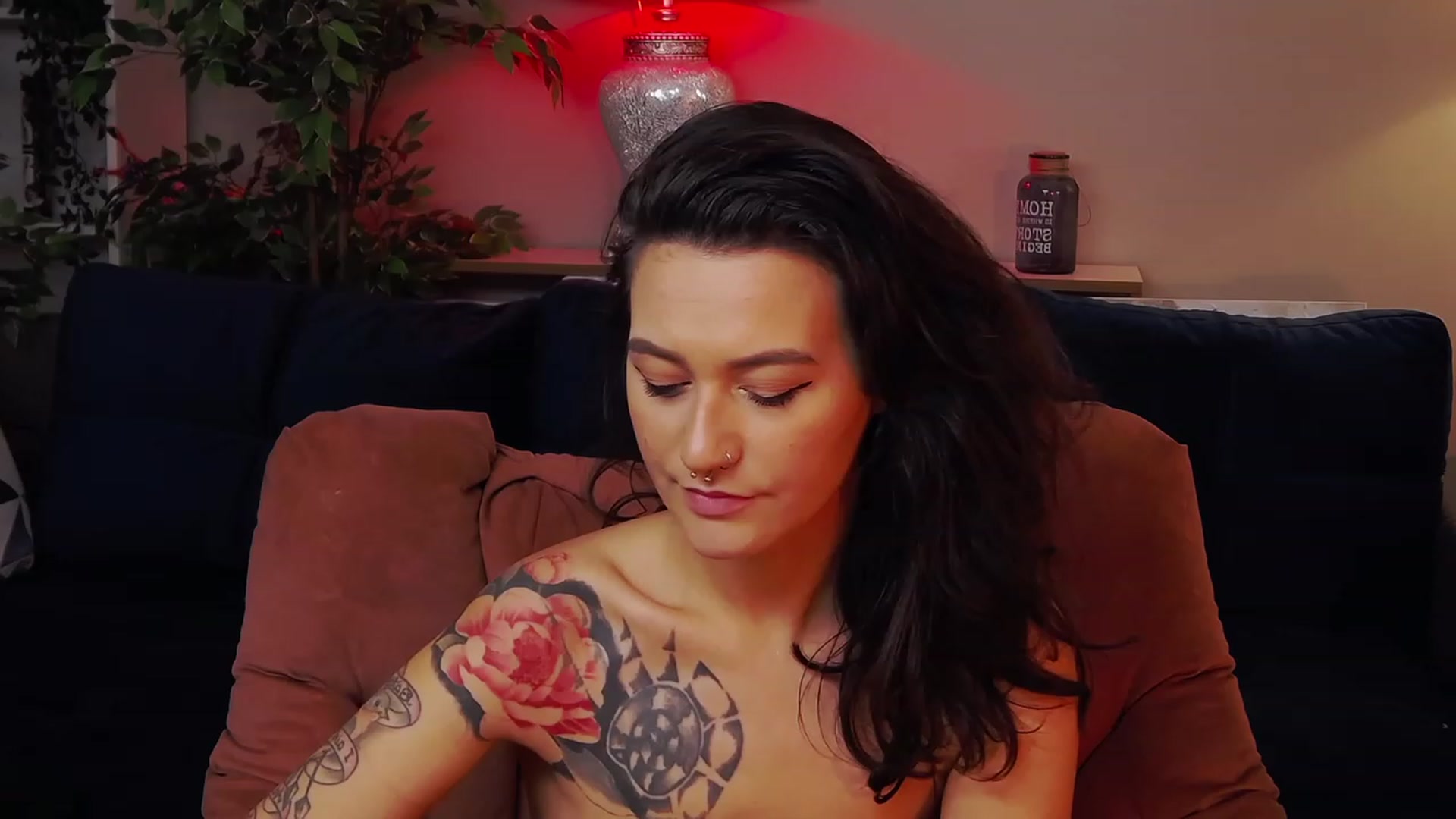 Gallery image thumbnail from Sweet_rinna's myfreecams stream on, 12/10/2022, 12:02 image 5 of 20