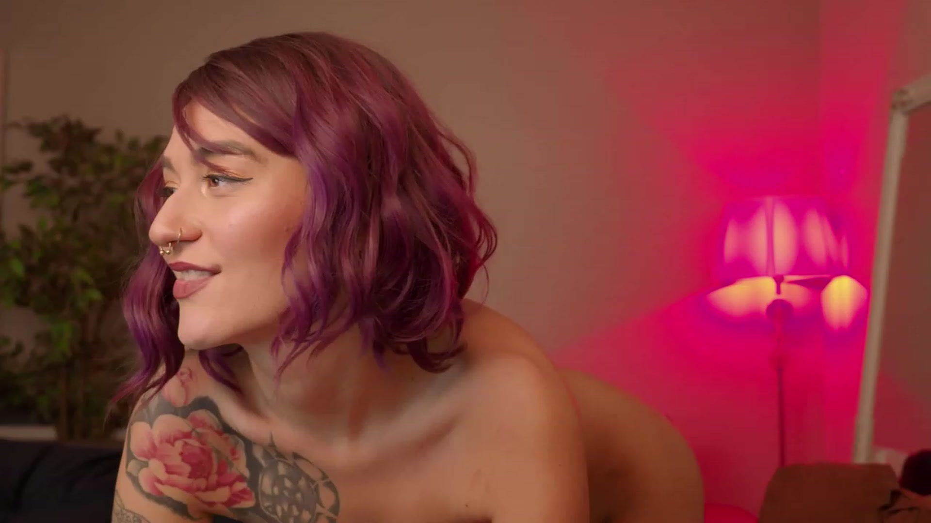 Gallery image thumbnail from Sweet_rinna's myfreecams stream on, 12/22/2022, 09:33 image 5 of 20