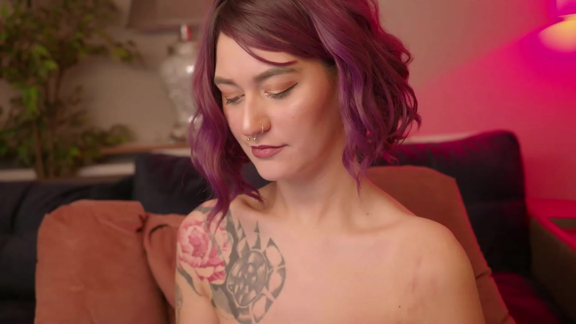 Gallery image thumbnail from Sweet_rinna's myfreecams stream on, 12/22/2022, 09:33 image 11 of 20