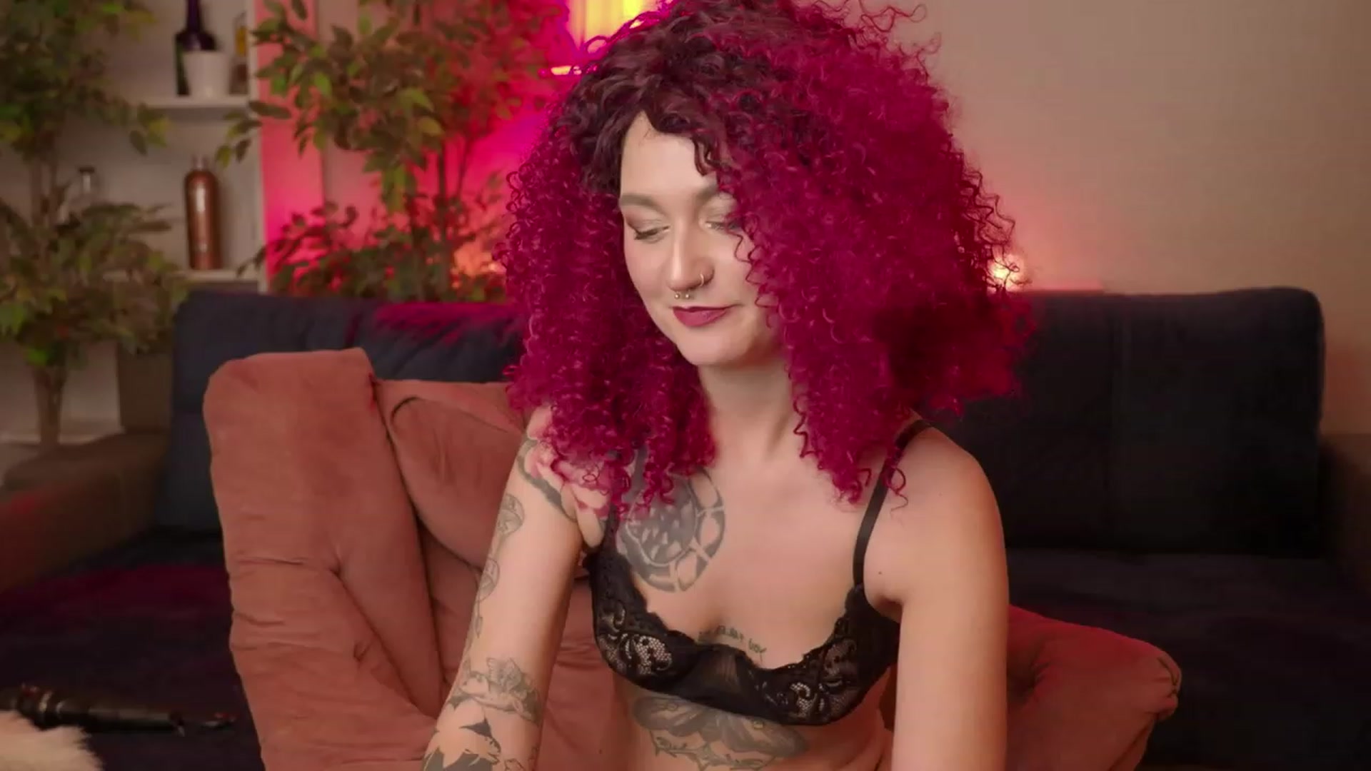 Gallery image thumbnail from Sweet_rinna's myfreecams stream on, 01/15/2023, 08:46 image 14 of 20