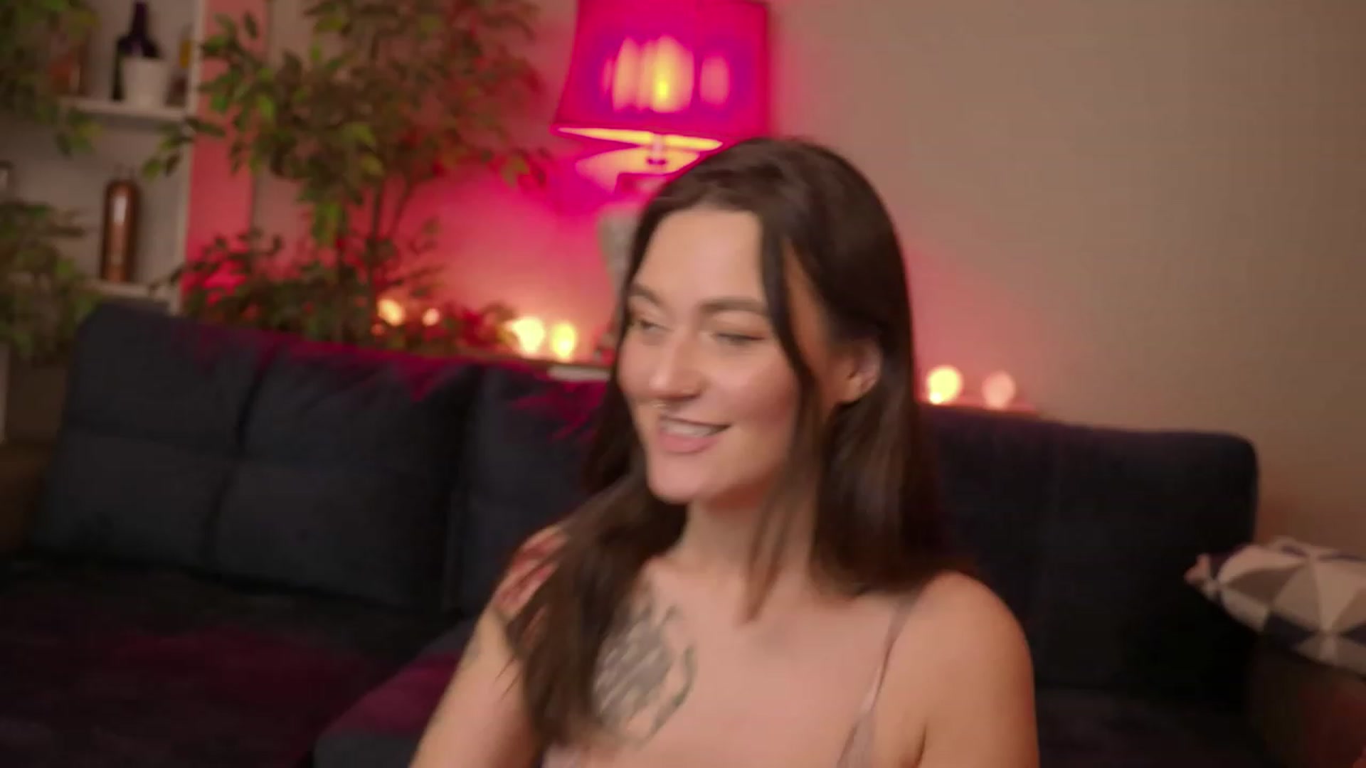 Gallery image thumbnail from Sweet_rinna's myfreecams stream on, 01/17/2023, 10:55 image 2 of 20