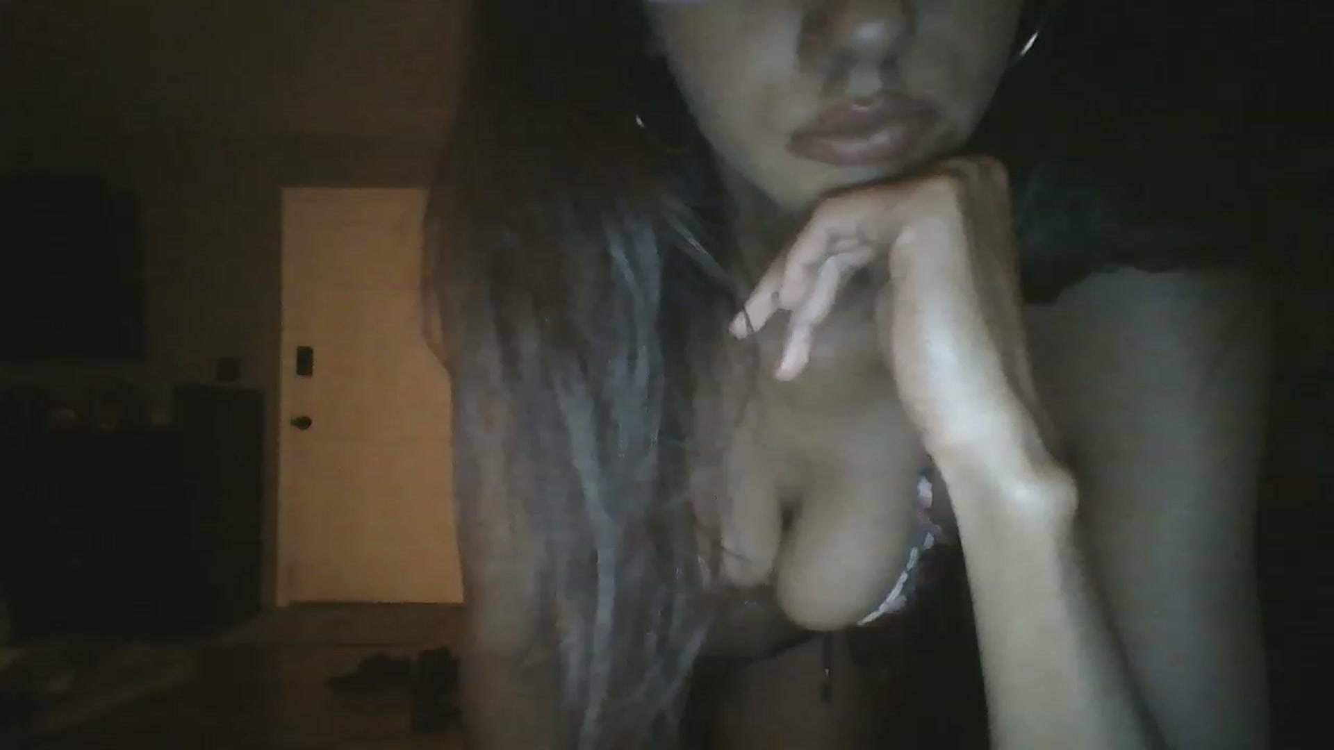 Gallery image thumbnail from Sweet_tartxo's myfreecams stream on, 04/28/2023, 09:51 image 16 of 20