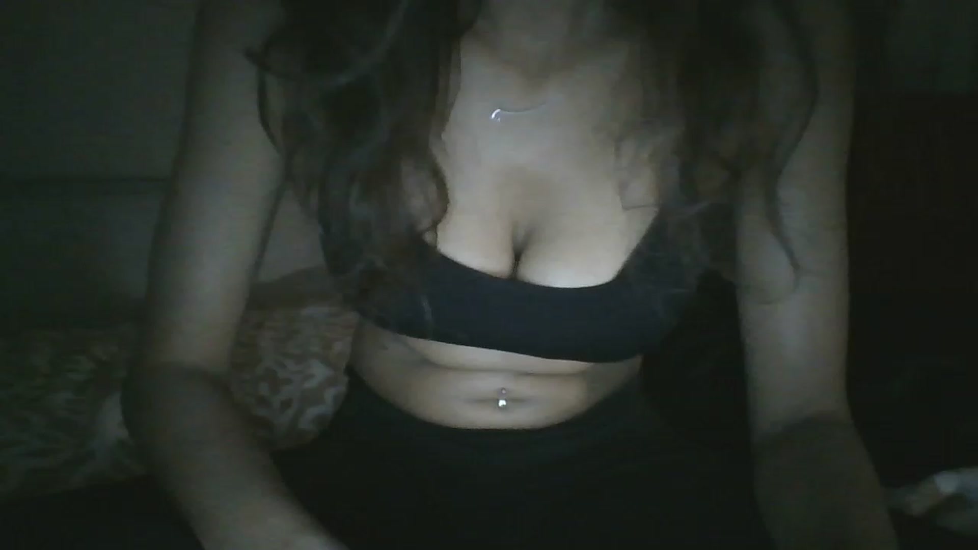 Gallery image thumbnail from Sweet_tartxo's myfreecams stream on, 06/18/2023, 09:25 image 12 of 20