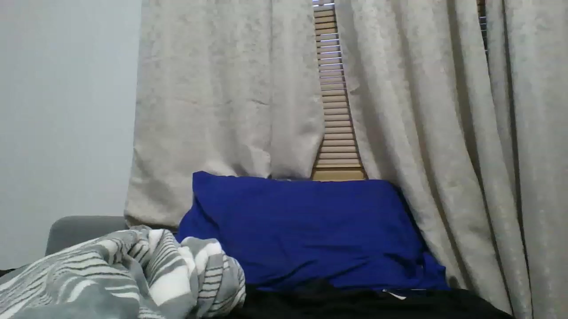 Gallery image thumbnail from Sweet_tartxo's myfreecams stream on, 06/26/2023, 10:41 image 17 of 20