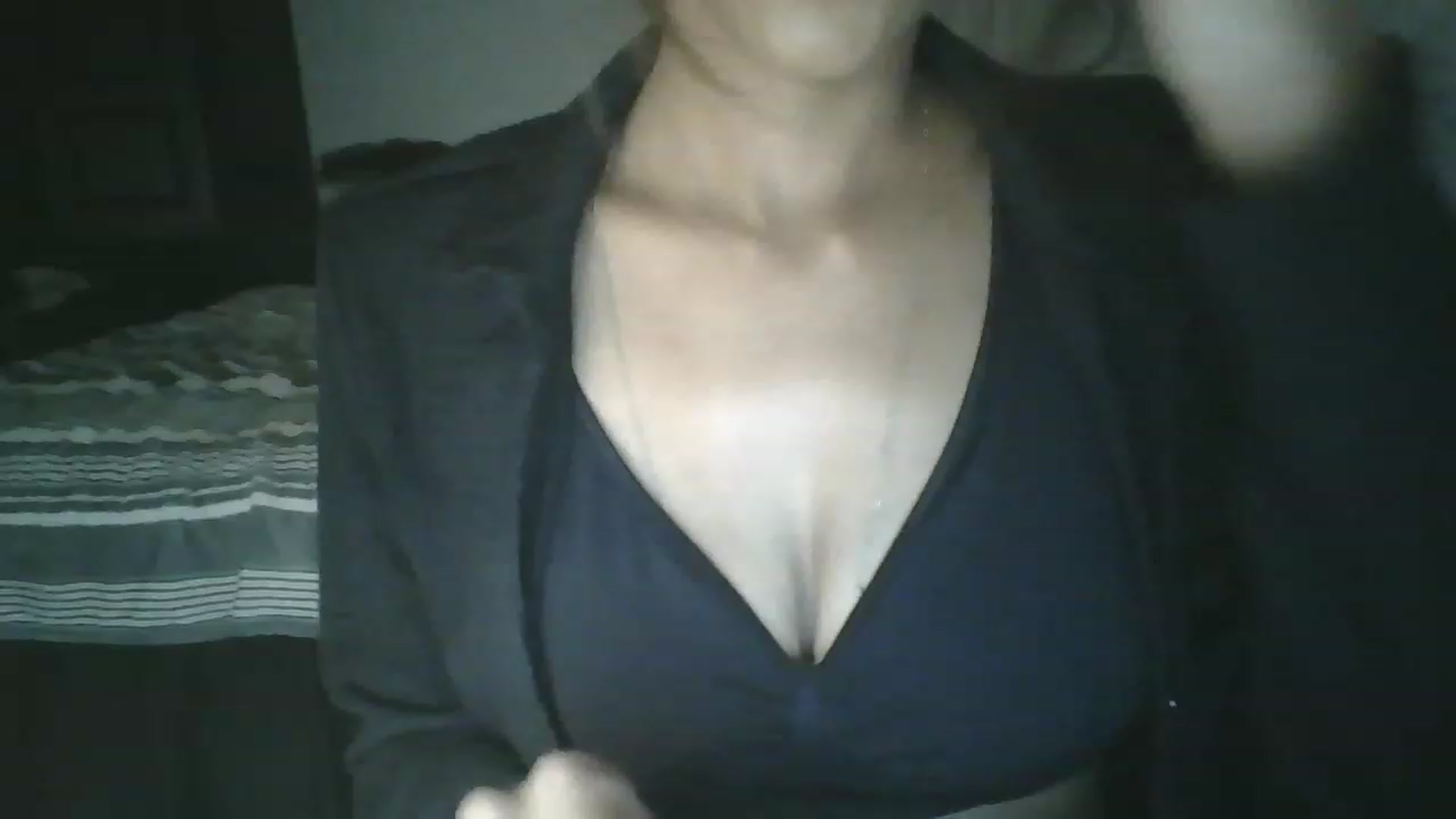 Gallery image thumbnail from Sweet_tartxo's myfreecams stream on, 06/27/2023, 07:11 image 13 of 20