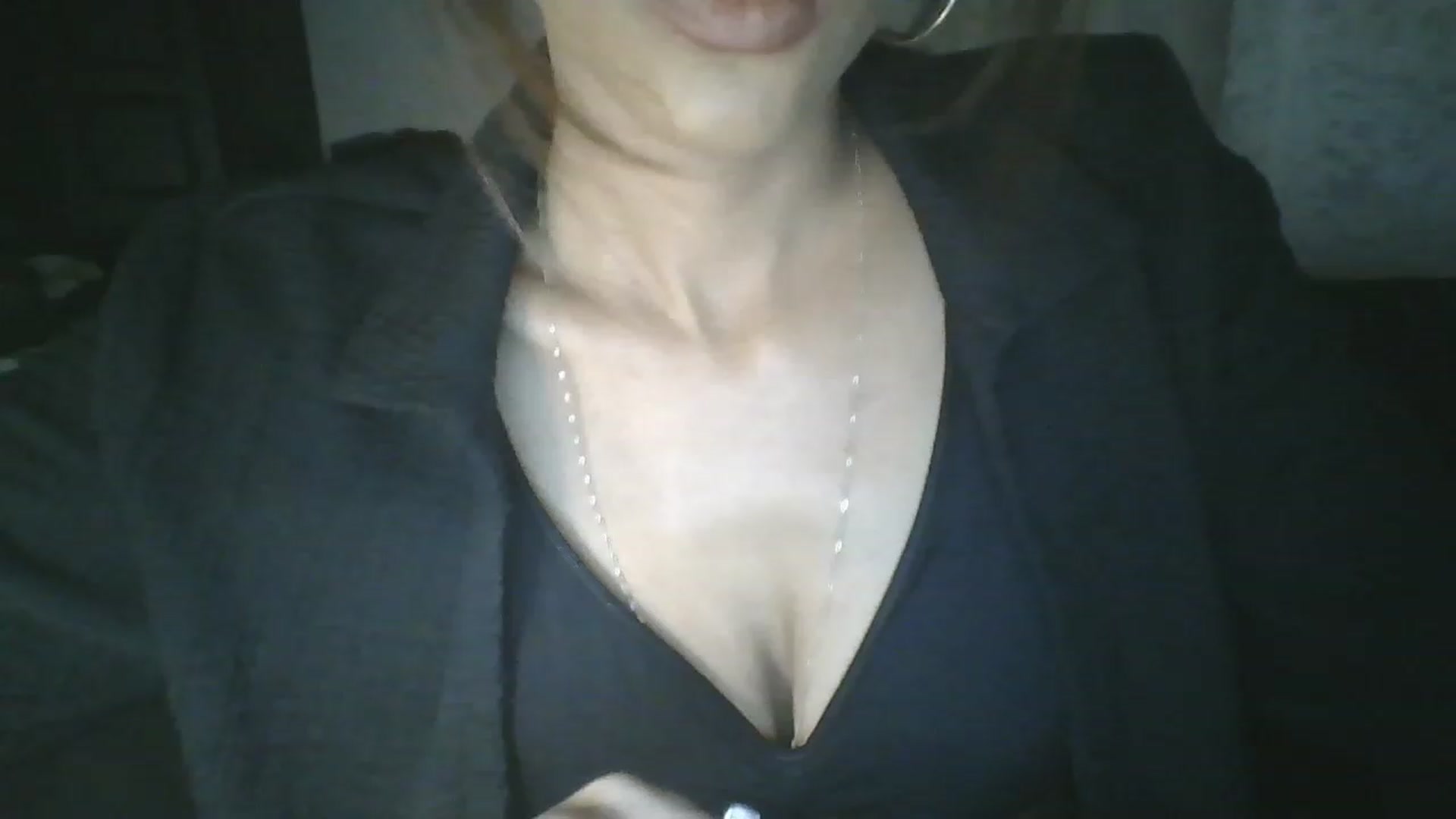 Gallery image thumbnail from Sweet_tartxo's myfreecams stream on, 06/27/2023, 07:11 image 15 of 20
