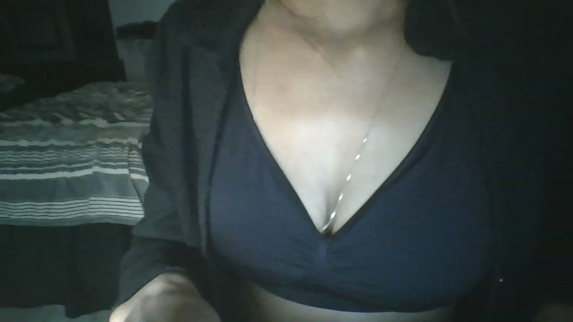 Gallery image thumbnail from Sweet_tartxo's myfreecams stream on, 06/27/2023, 07:11 image 10 of 20