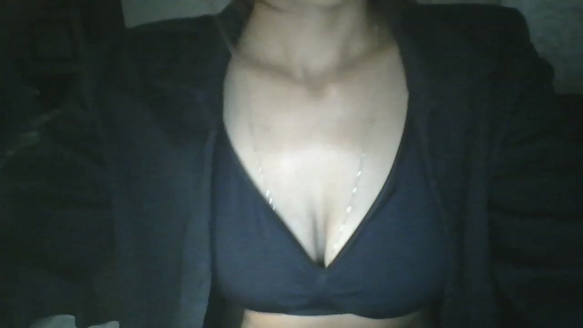 Gallery image thumbnail from Sweet_tartxo's myfreecams stream on, 06/27/2023, 07:11 image 14 of 20