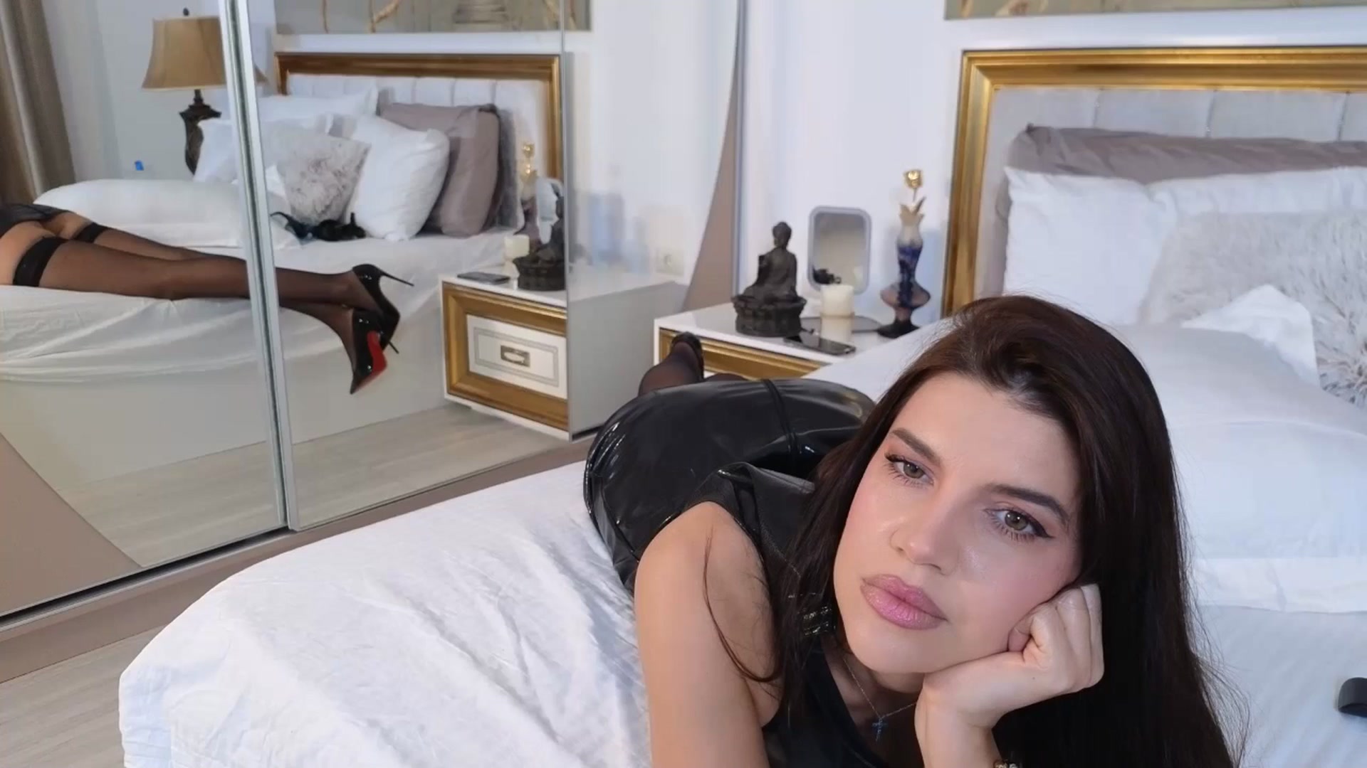 Gallery image thumbnail from SweetandDevil's myfreecams stream on, 04/23/2026, 24:26 image 1 of 20