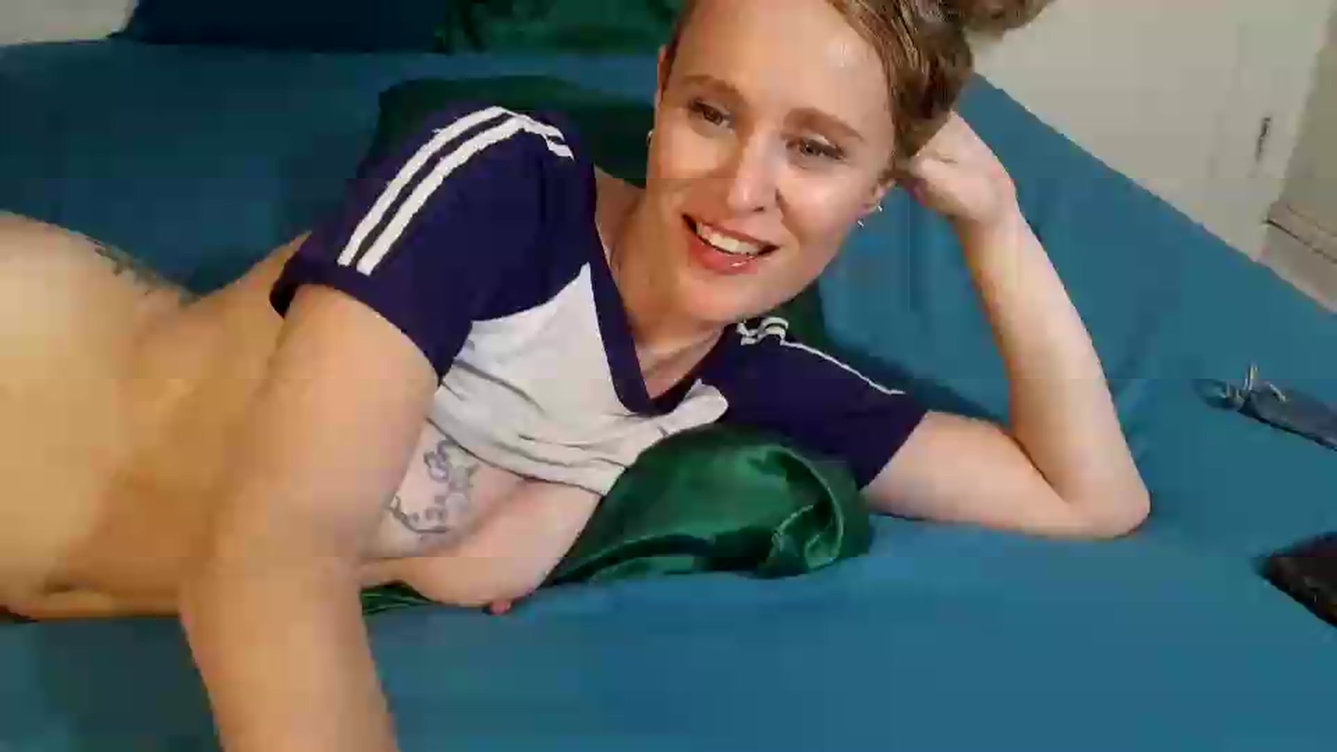Gallery image thumbnail from SweetandNasty's myfreecams stream on, 09/08/2026, 11:58 image 9 of 20