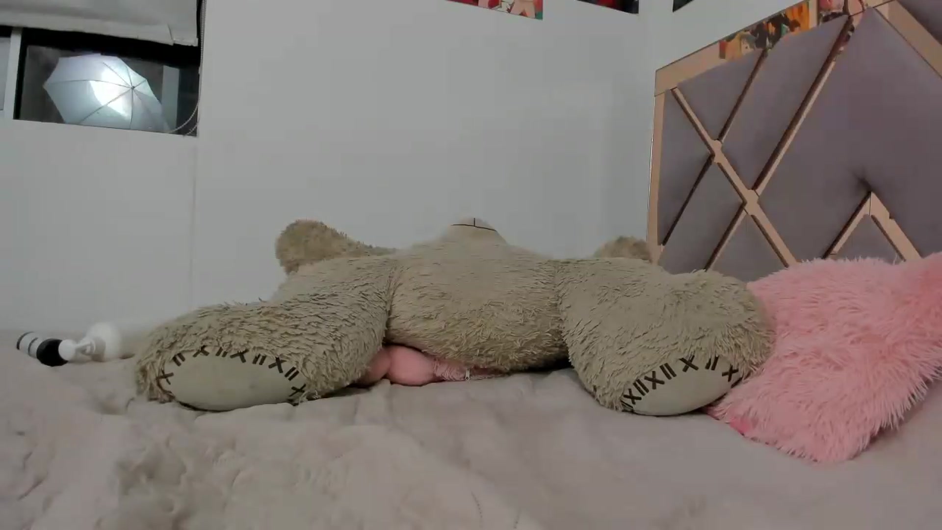 Gallery image thumbnail from Sweetangie36's myfreecams stream on, 07/28/2026, 05:01 image 13 of 20