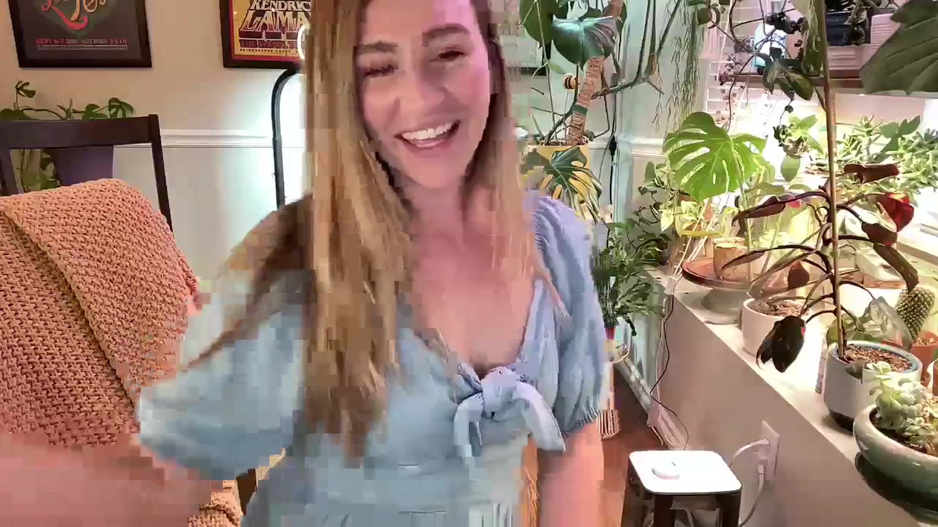 Gallery image thumbnail from SweetbratKate's myfreecams stream on, 04/13/2024, 24:25 image 6 of 20