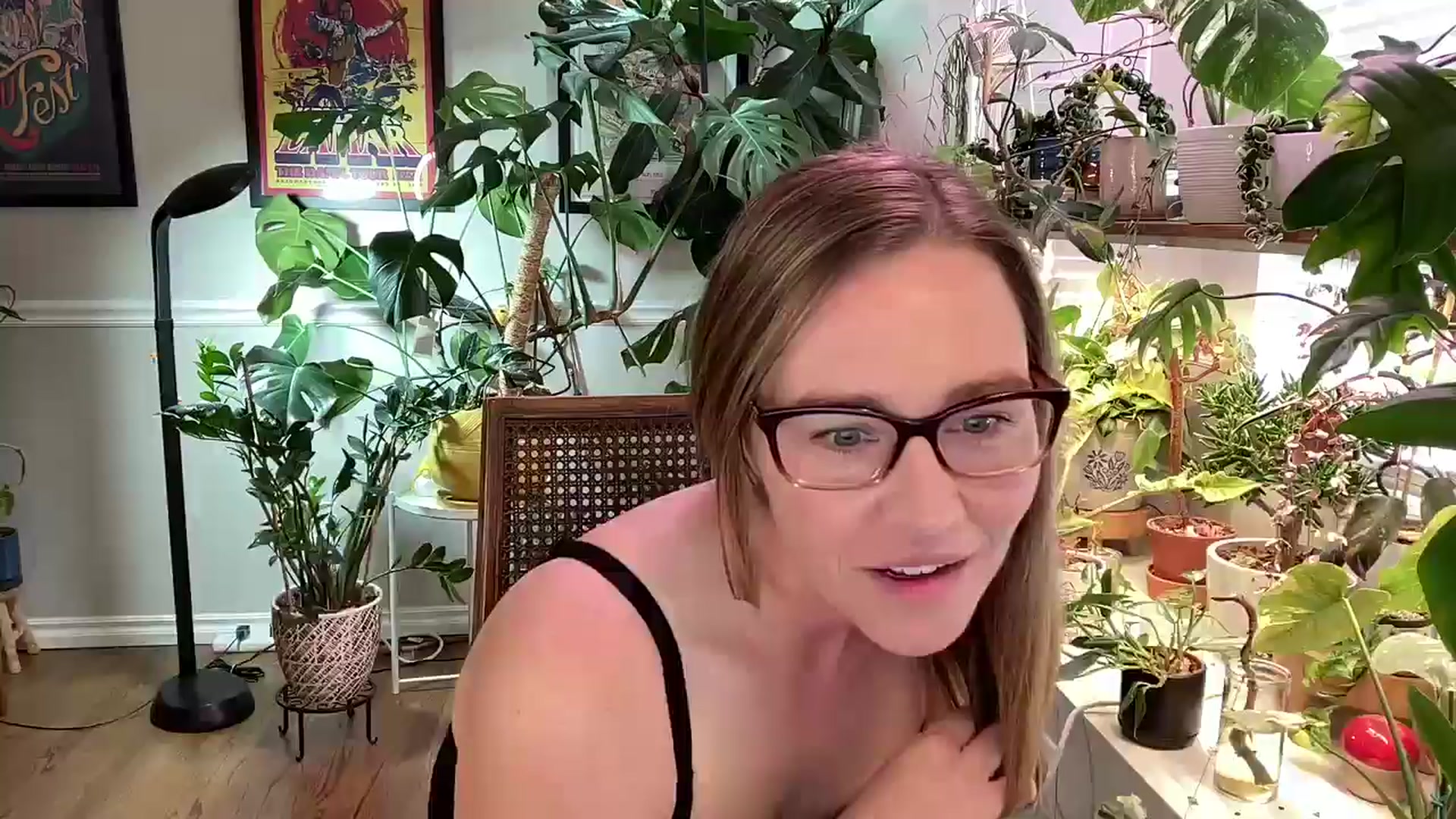 Gallery image thumbnail from SweetbratKate's myfreecams stream on, 05/03/2024, 22:41 image 13 of 20