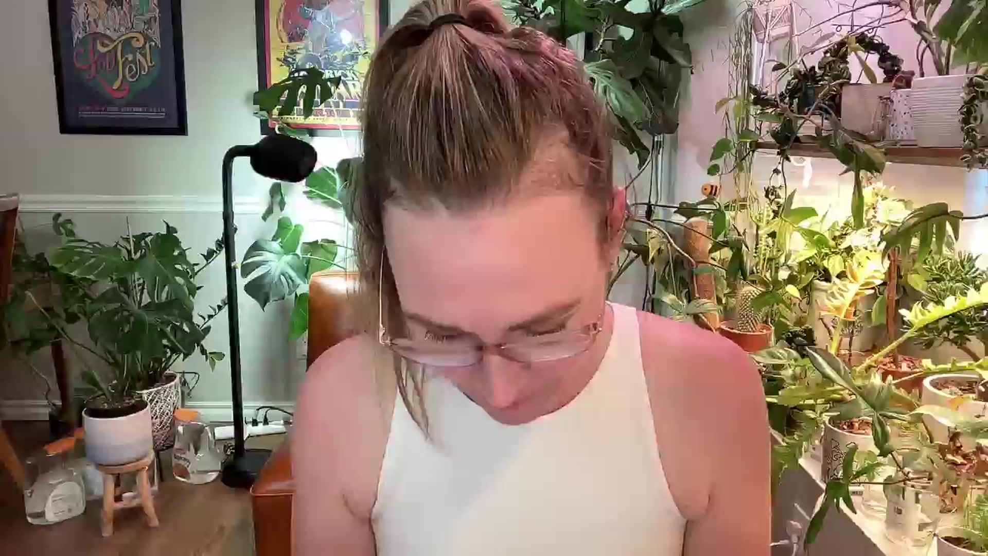 Gallery image thumbnail from SweetbratKate's myfreecams stream on, 05/28/2024, 01:38 image 17 of 20