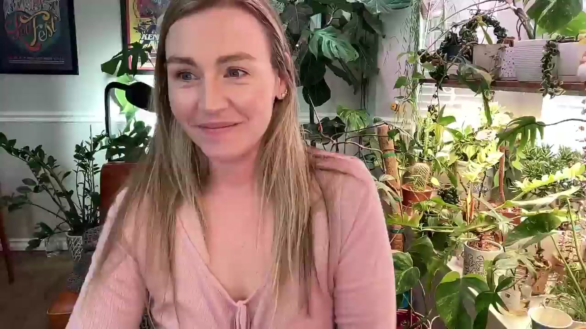 Gallery image thumbnail from SweetbratKate's myfreecams stream on, 06/07/2024, 22:37 image 2 of 20