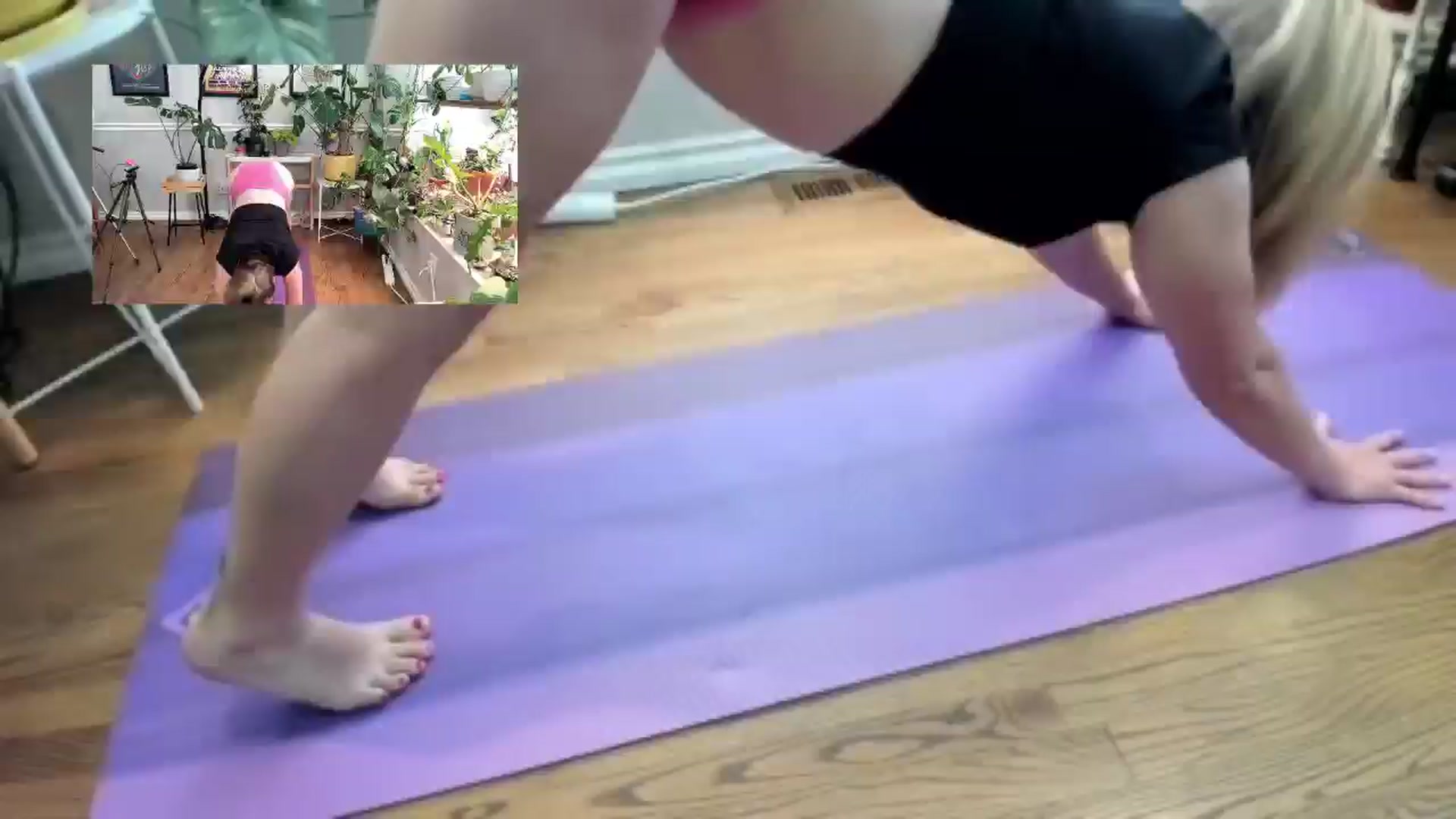 Gallery image thumbnail from SweetbratKate's myfreecams stream on, 07/02/2024, 17:44 image 15 of 20