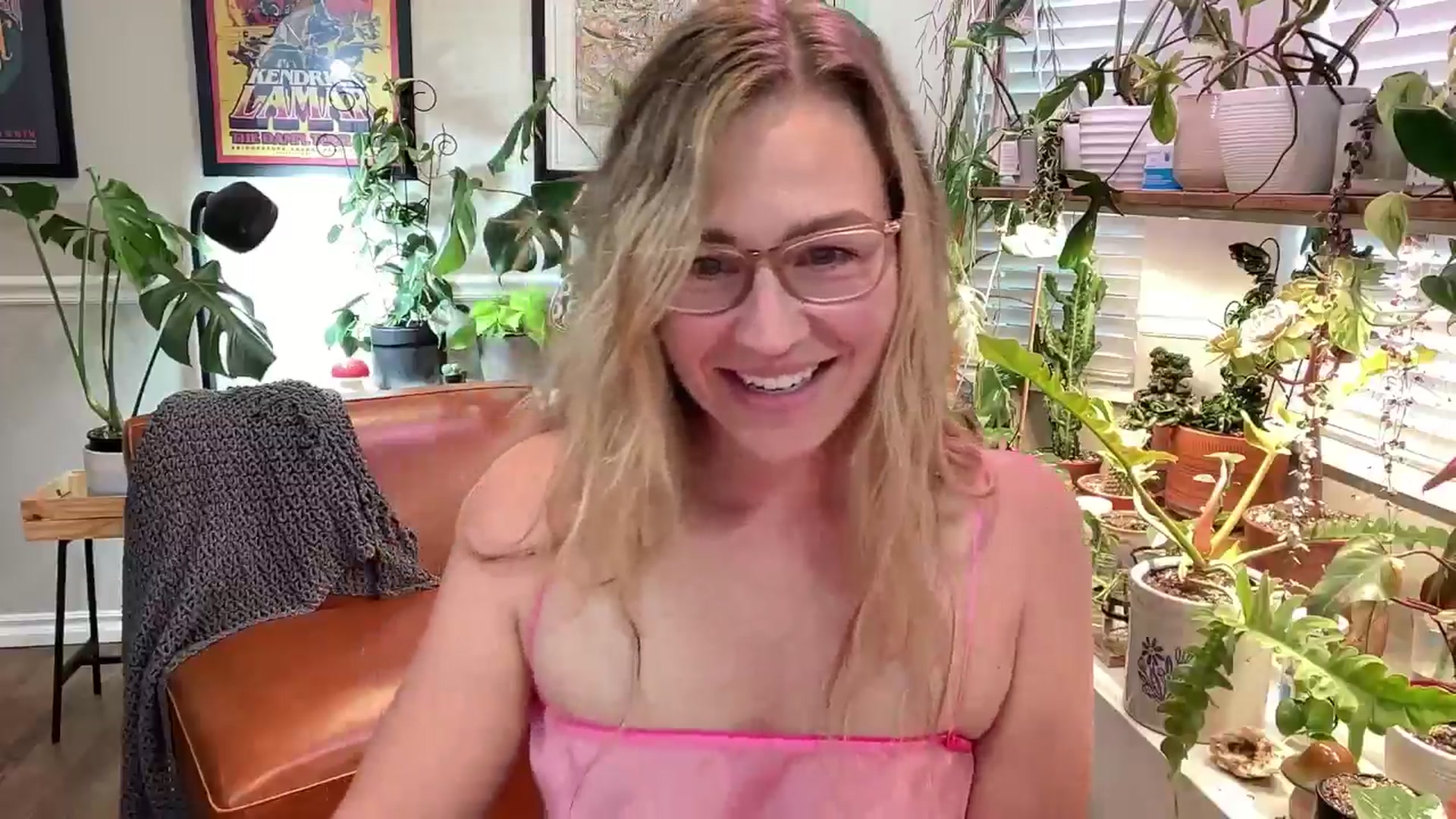 Gallery image thumbnail from SweetbratKate's myfreecams stream on, 07/15/2024, 21:29 image 7 of 20