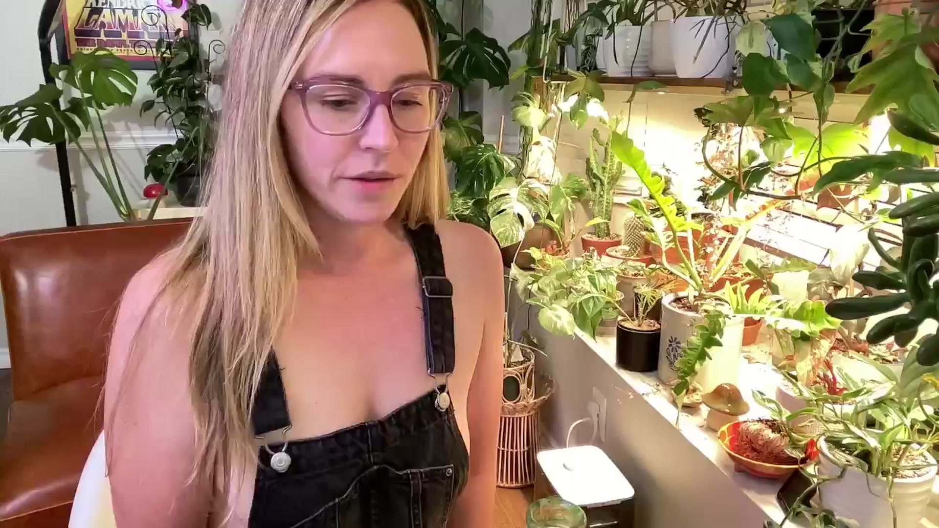 Gallery image thumbnail from SweetbratKate's myfreecams stream on, 08/24/2024, 06:08 image 12 of 20