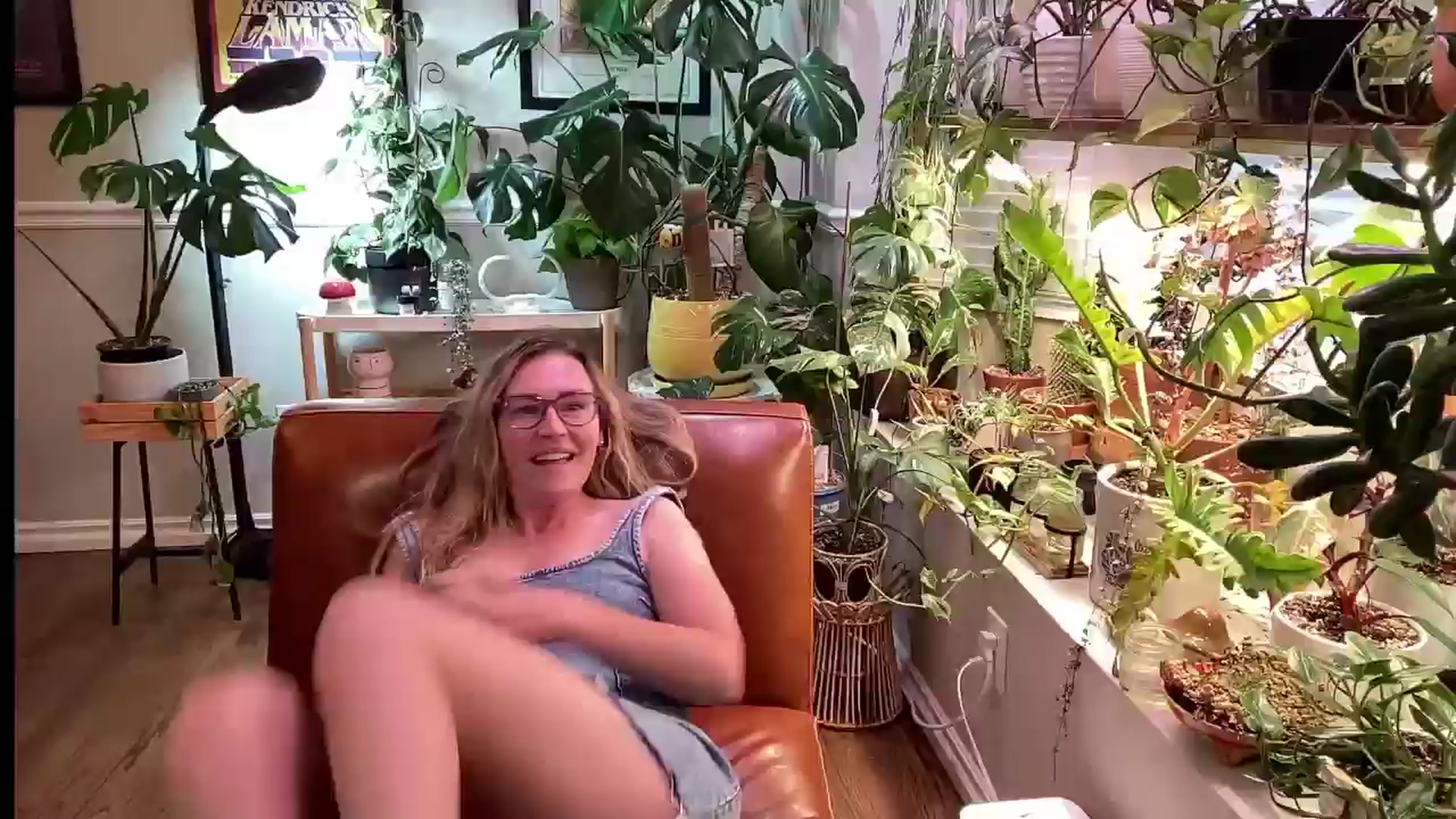 Gallery image thumbnail from SweetbratKate's myfreecams stream on, 09/17/2024, 05:57 image 15 of 20